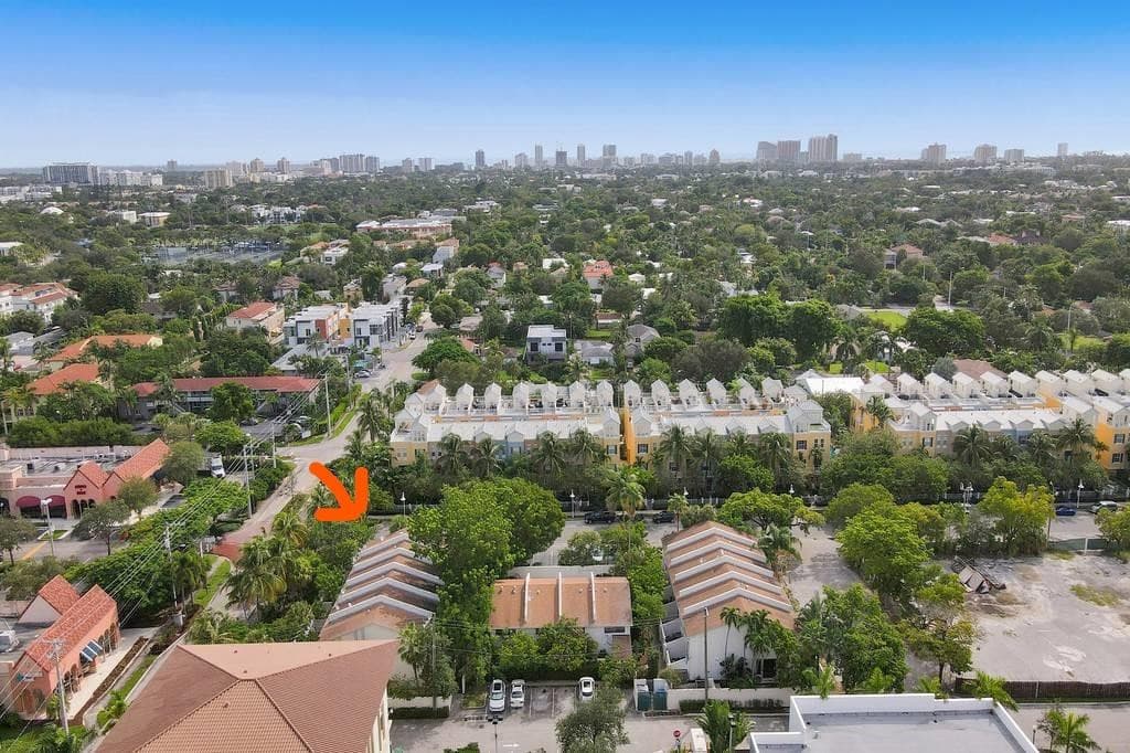 599 NE 7th Avenue, Fort Lauderdale, FL 33301 — photo 3 of 15