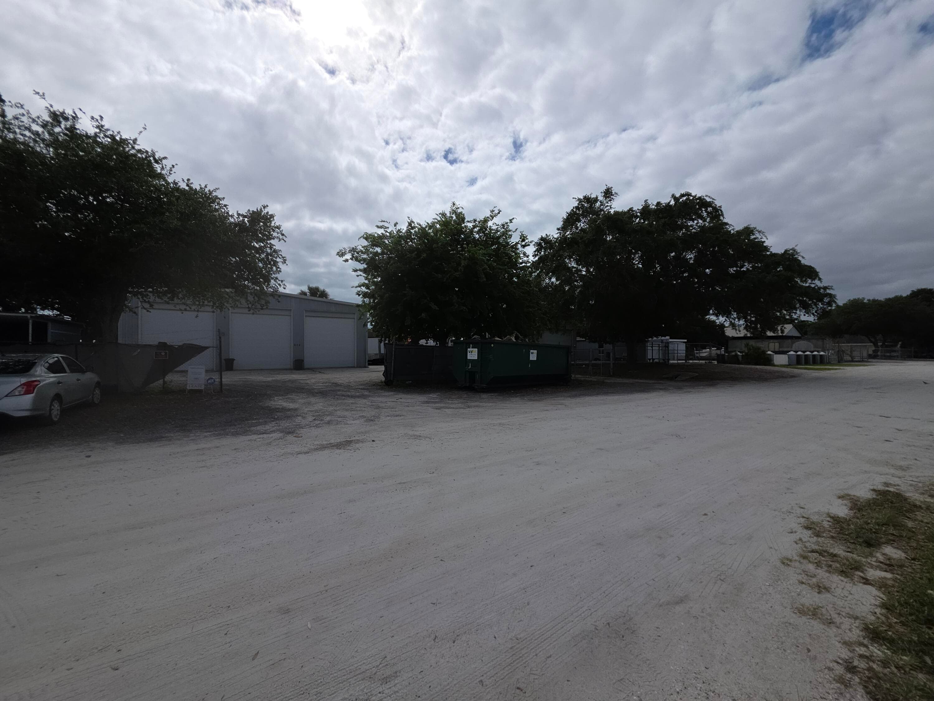 806 SW 11th Dr Drive SW, Vero Beach, FL 32962 — photo 1 of 10