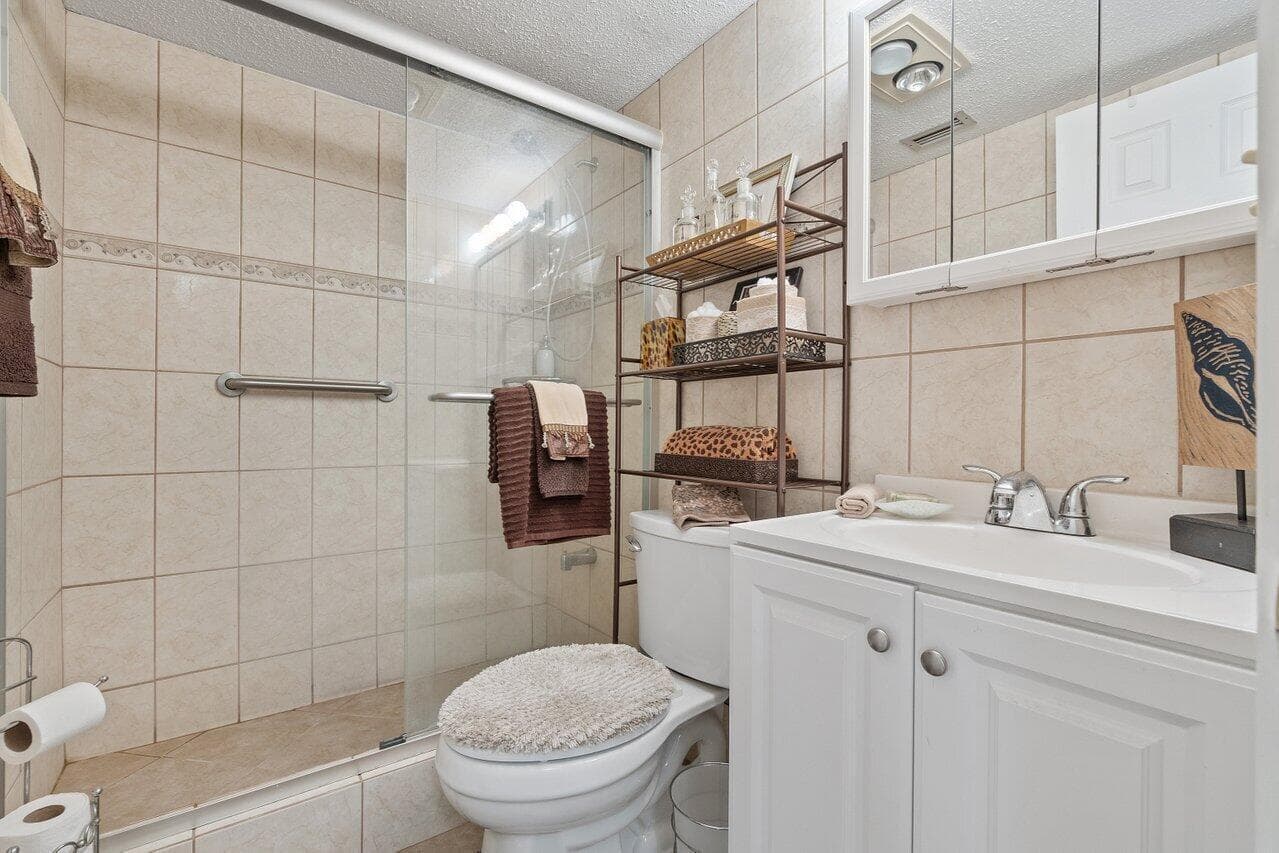 5010 Privet Place 101, Delray Beach, FL 33484 — photo 15 of 29