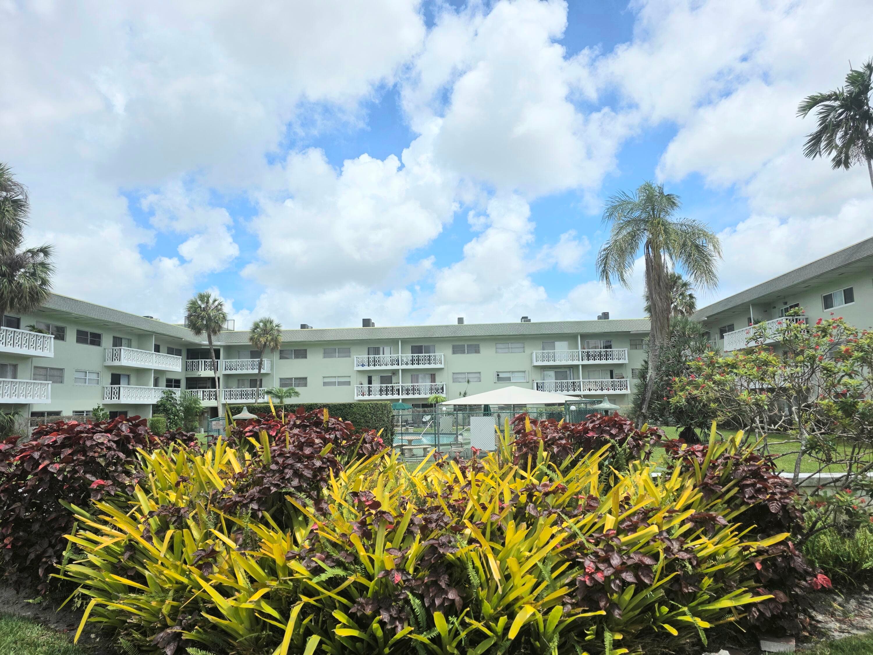 4200 NW 3rd Court Apt 313, Plantation, FL 33317 — photo 1 of 27
