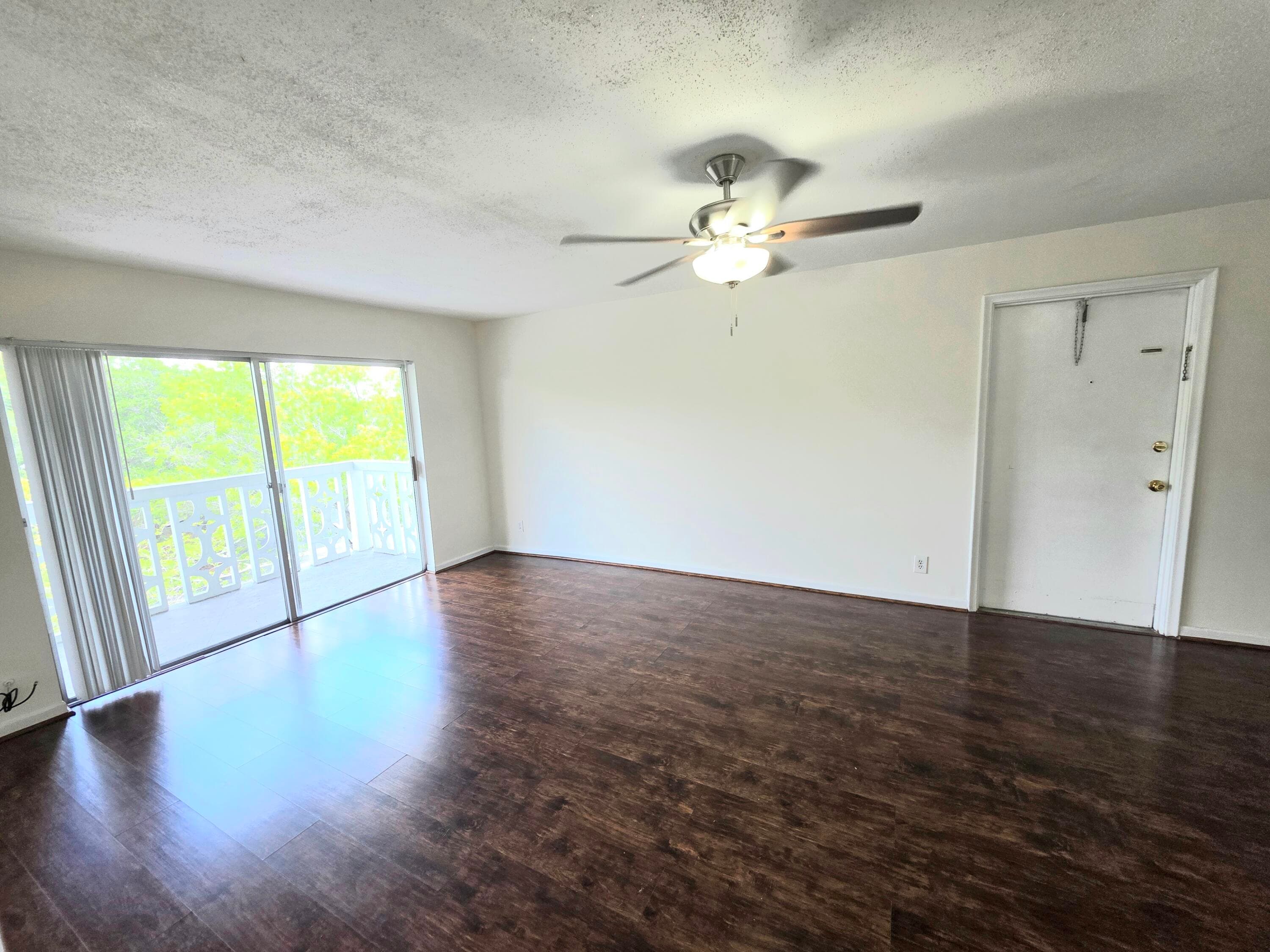 4200 NW 3rd Court Apt 313, Plantation, FL 33317 — photo 4 of 27