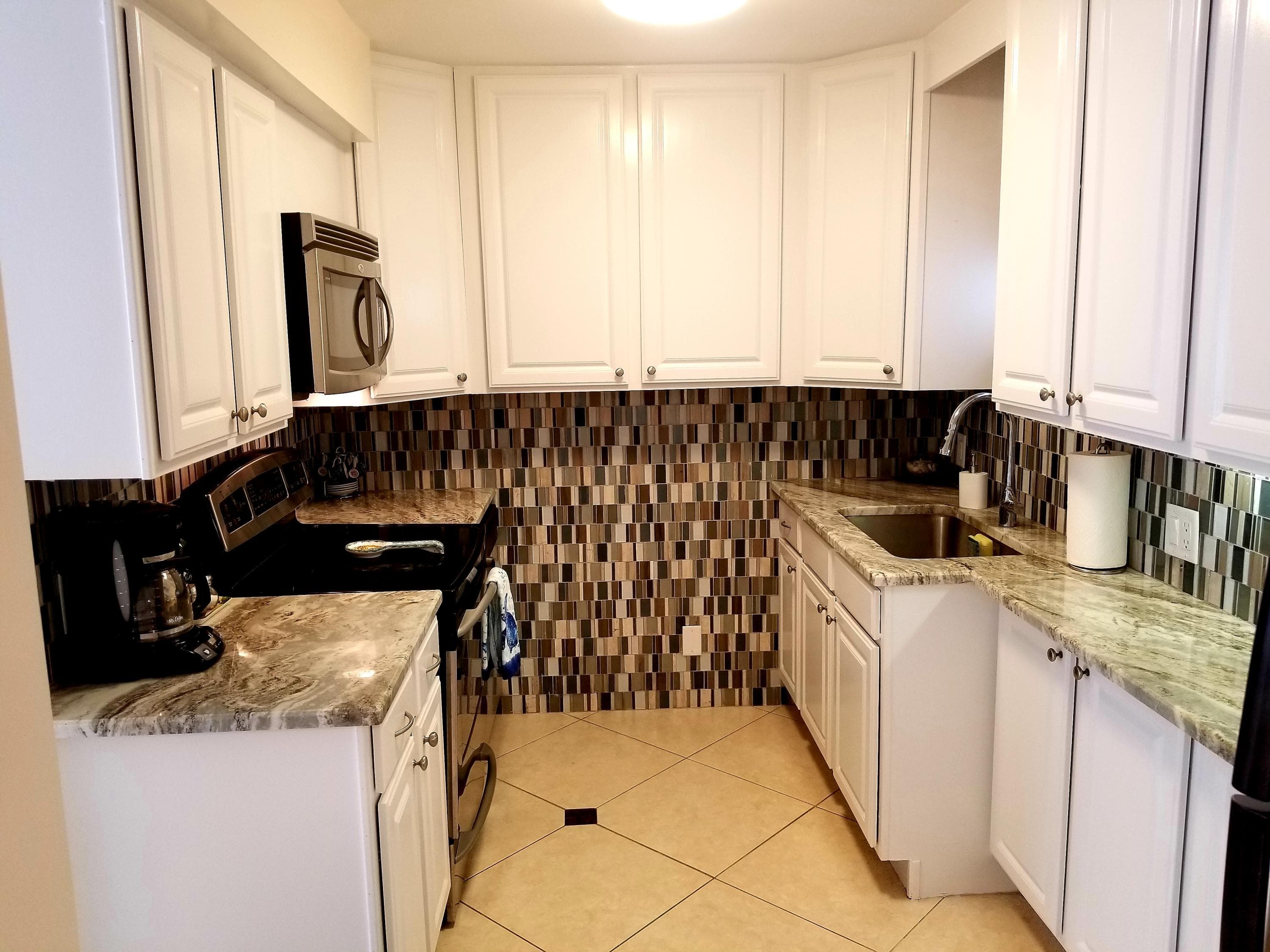 3570 S Ocean Boulevard 807, South Palm Beach, FL 33480 — photo 10 of 24