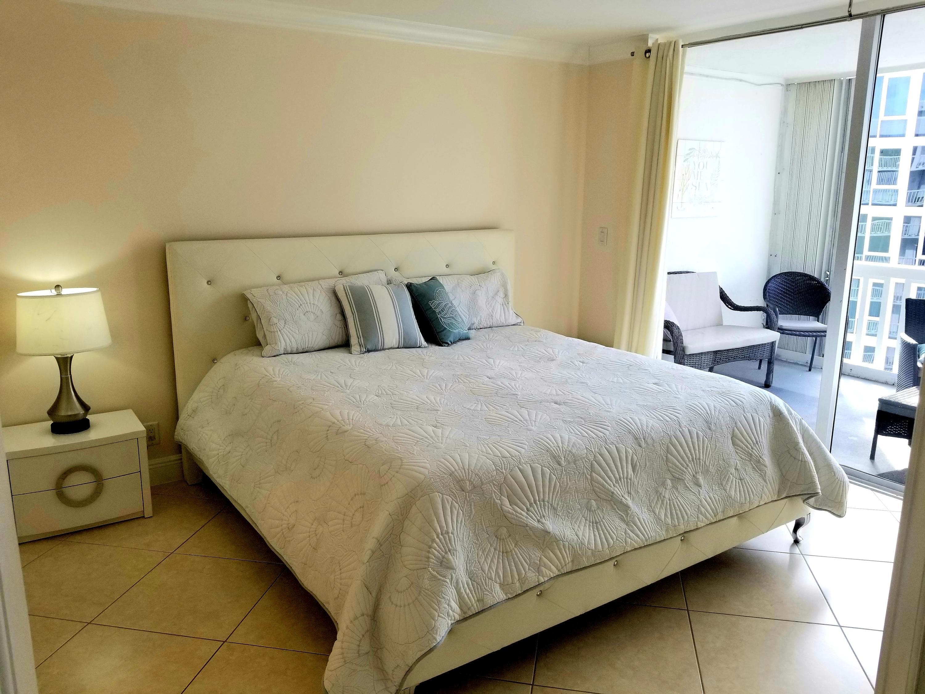 3570 S Ocean Boulevard 807, South Palm Beach, FL 33480 — photo 12 of 24