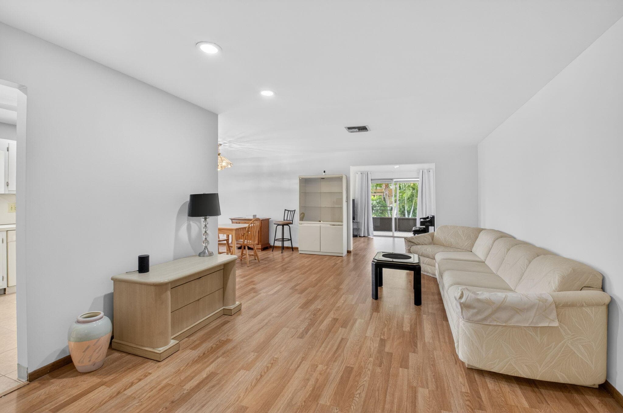 6068 Vía Diana, Delray Beach, FL 33484 — photo 7 of 34