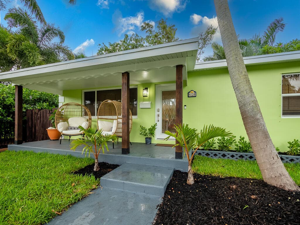 418 N Palmway, Lake Worth Beach, FL 33460 — photo 5 of 30