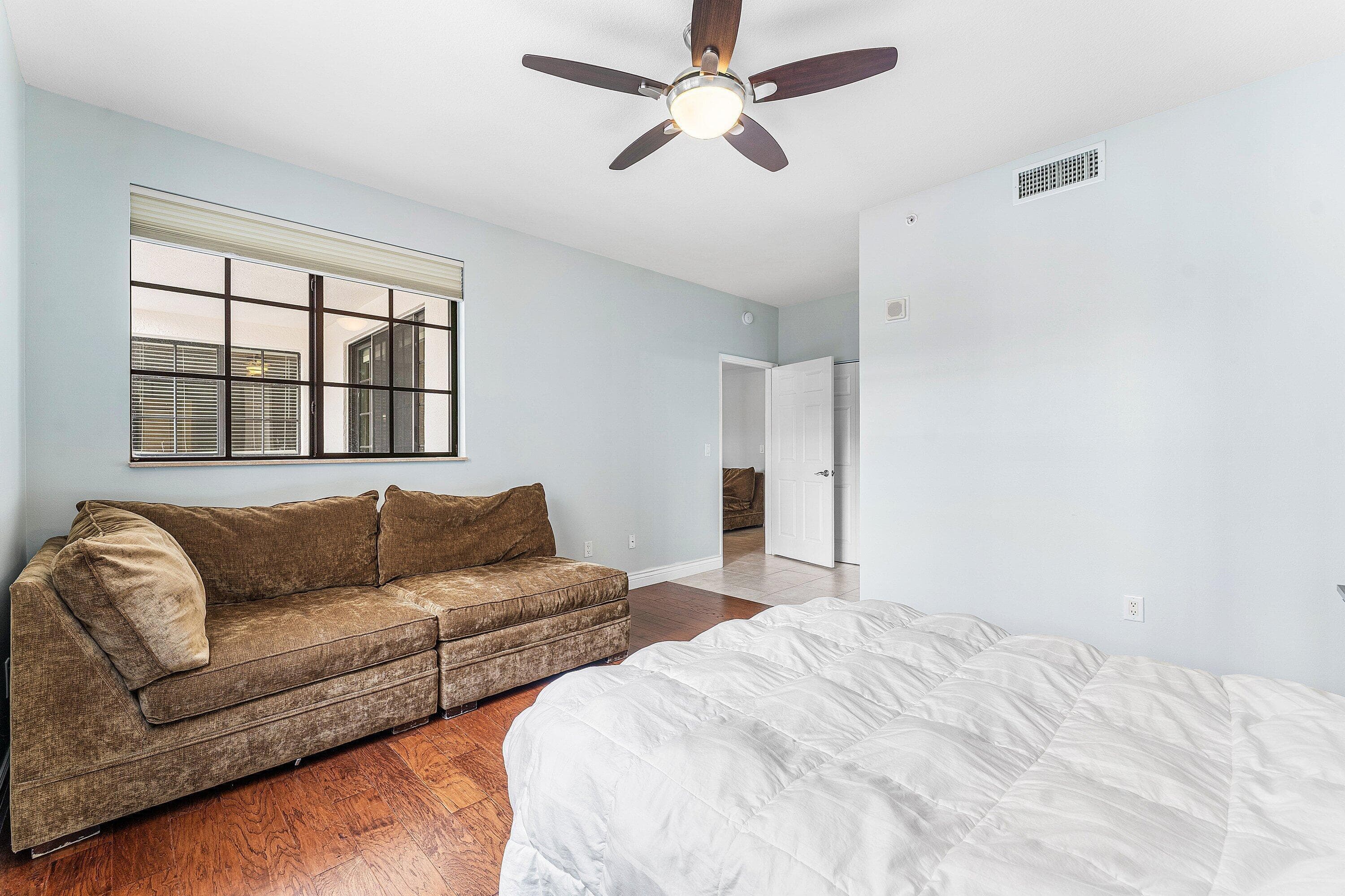 233 S Federal Highway 308, Boca Raton, FL 33432 — photo 12 of 44