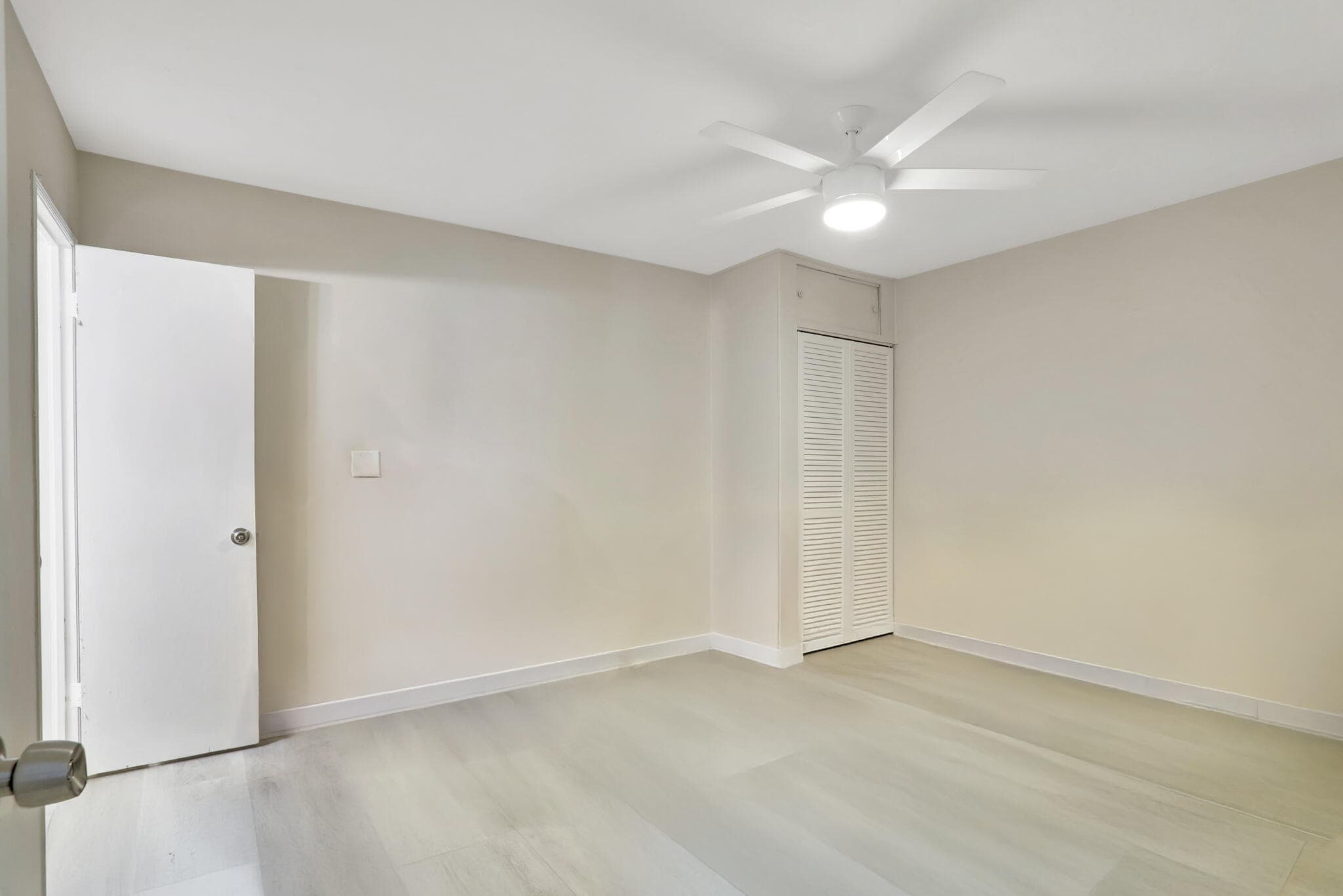 3208 NE 8th Court 1, Pompano Beach, FL 33062 — photo 6 of 21