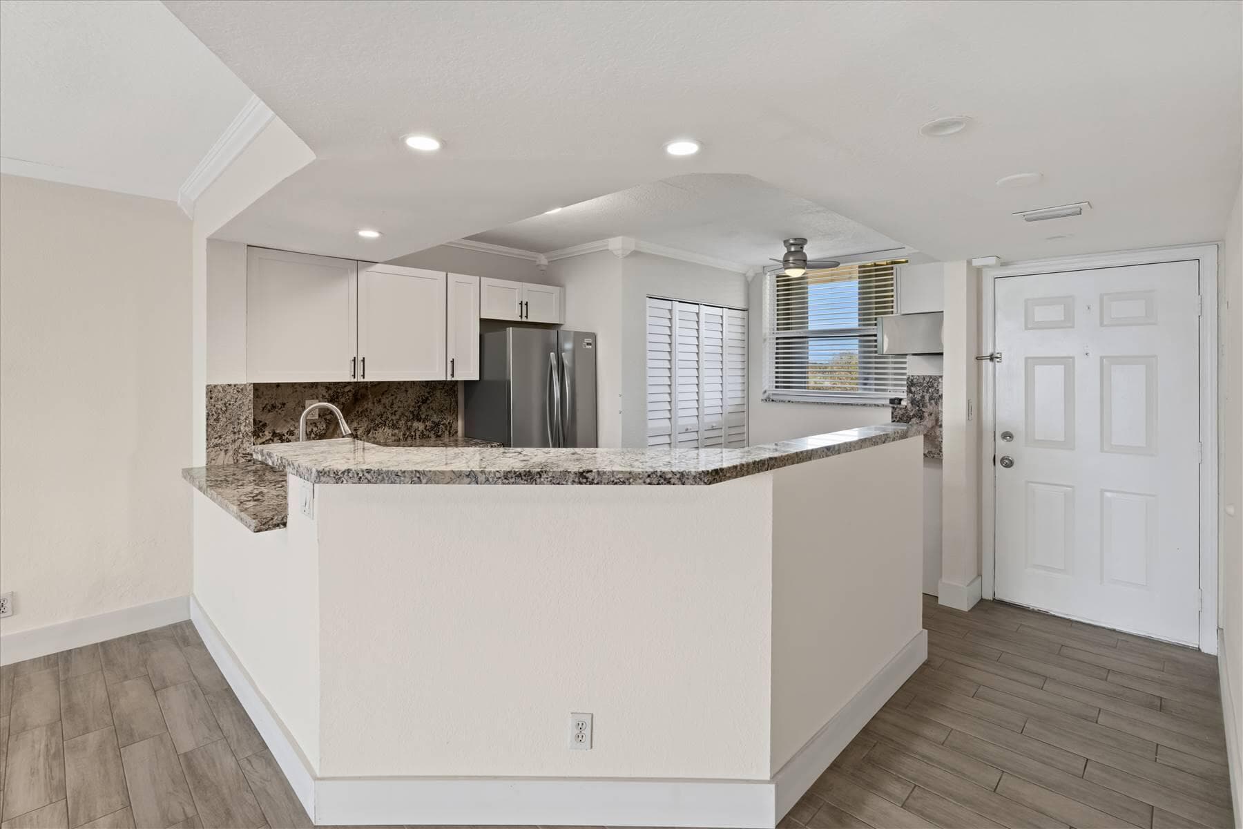 115 Lake Emerald Drive 304, Oakland Park, FL 33309 — photo 5 of 29