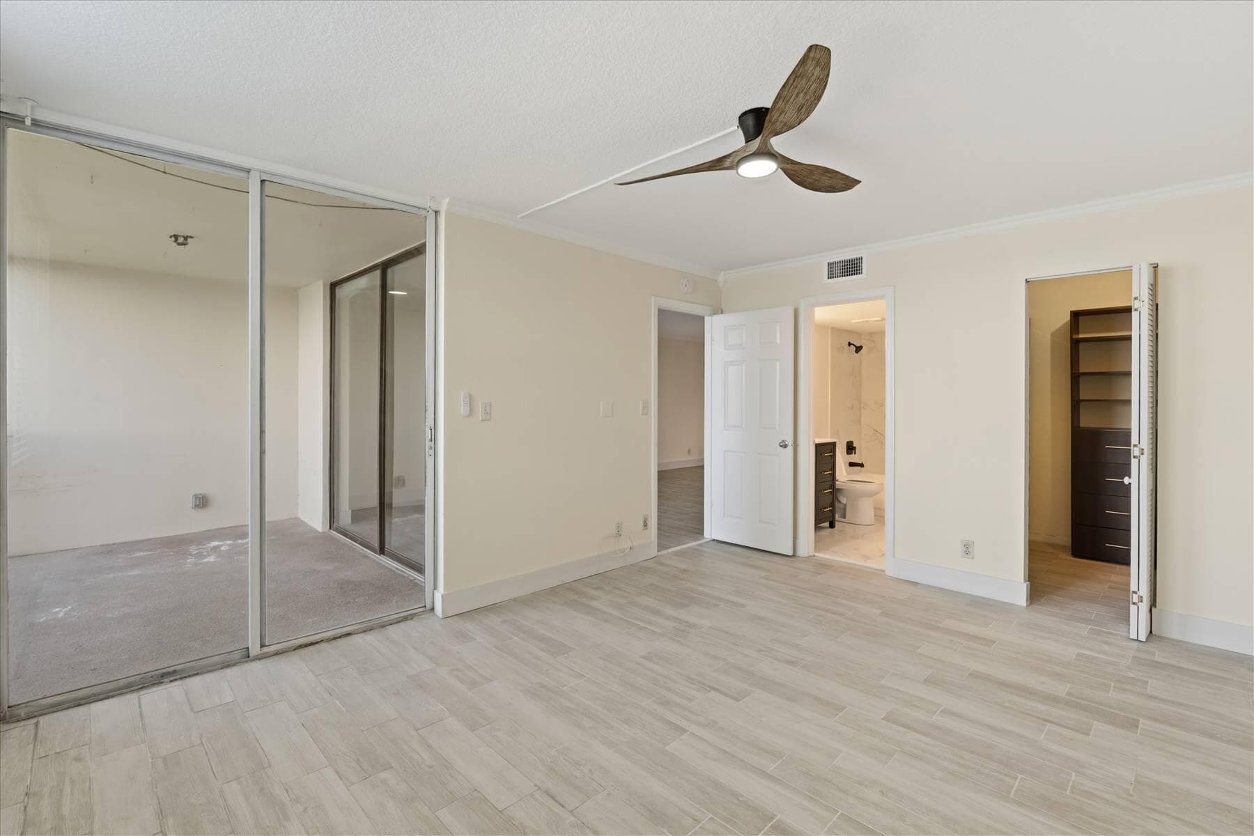 115 Lake Emerald Drive 304, Oakland Park, FL 33309 — photo 17 of 29