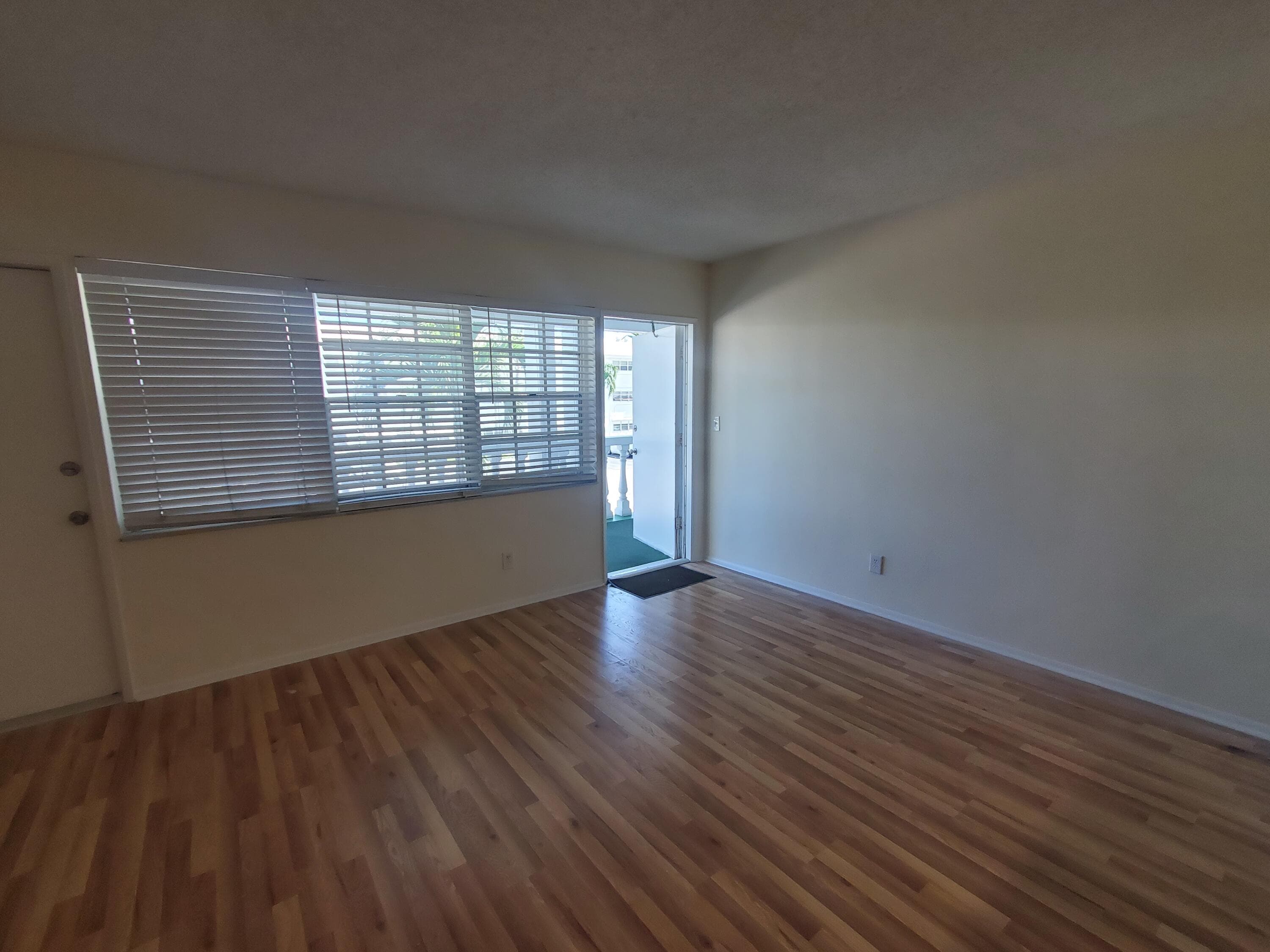 5203 NE 24th Terrace B206, Fort Lauderdale, FL 33308 — photo 6 of 10