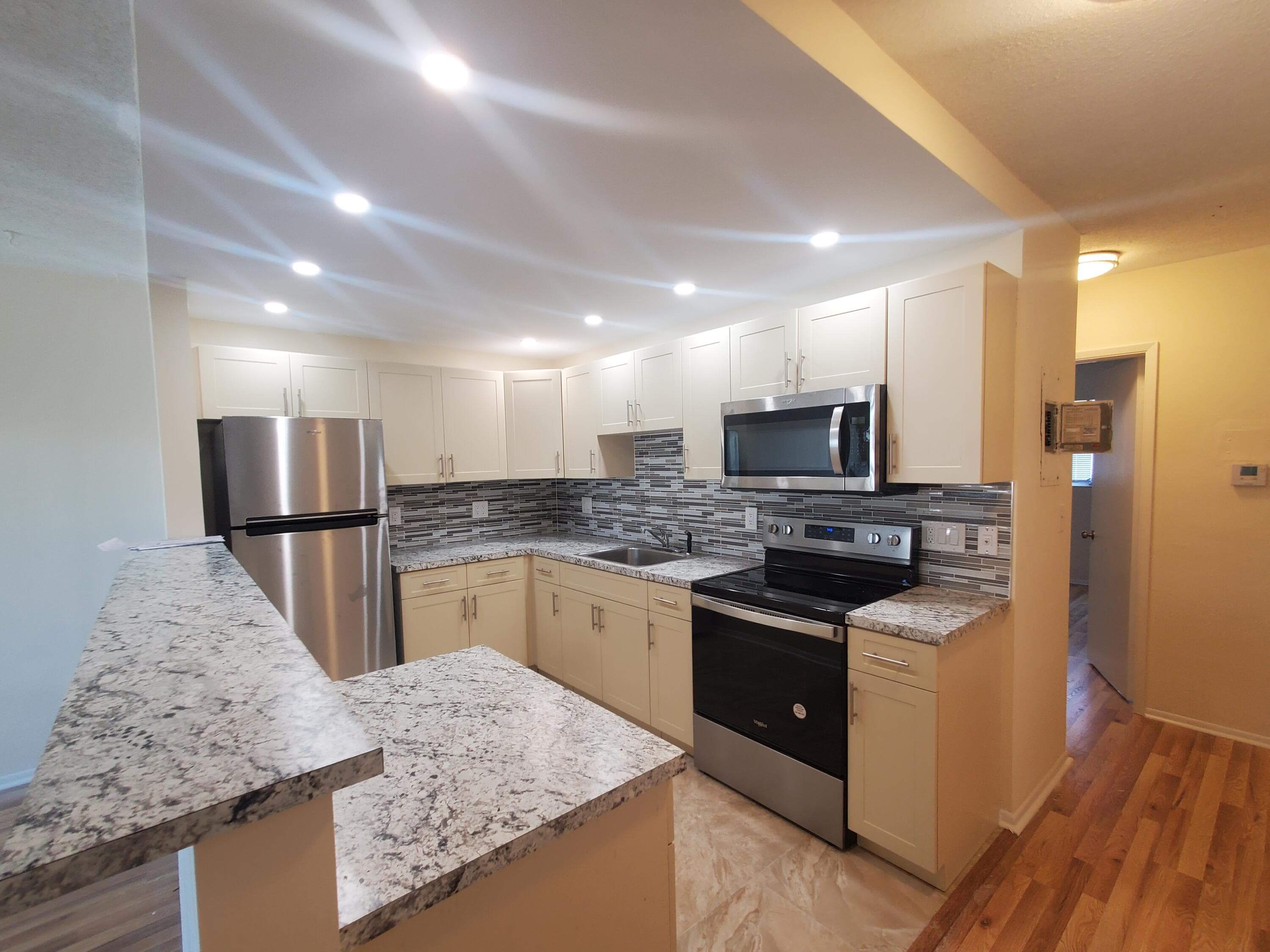 5203 NE 24th Terrace B206, Fort Lauderdale, FL 33308 — photo 1 of 10