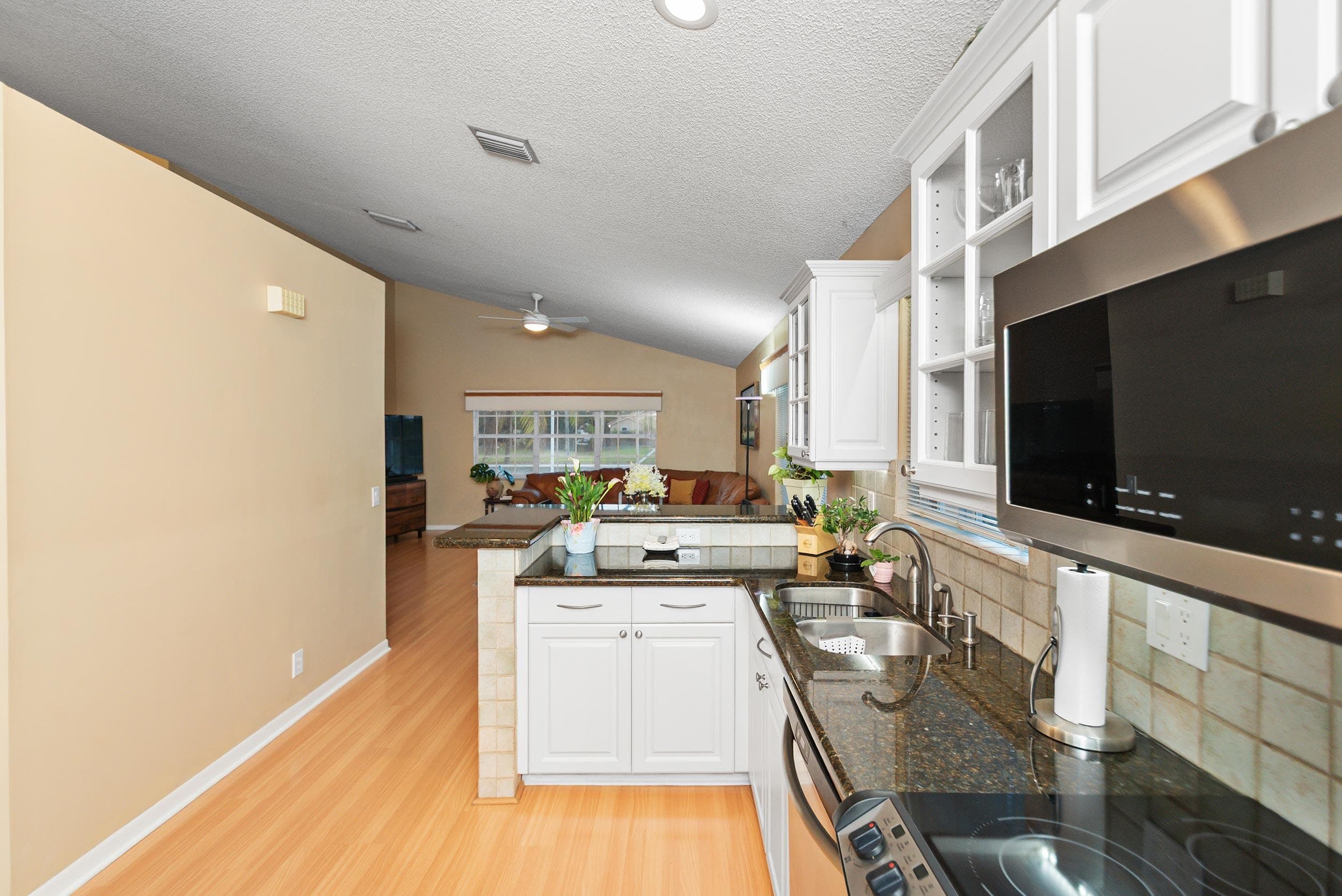 412 Cameron Drive, Weston, FL 33326 — photo 10 of 28