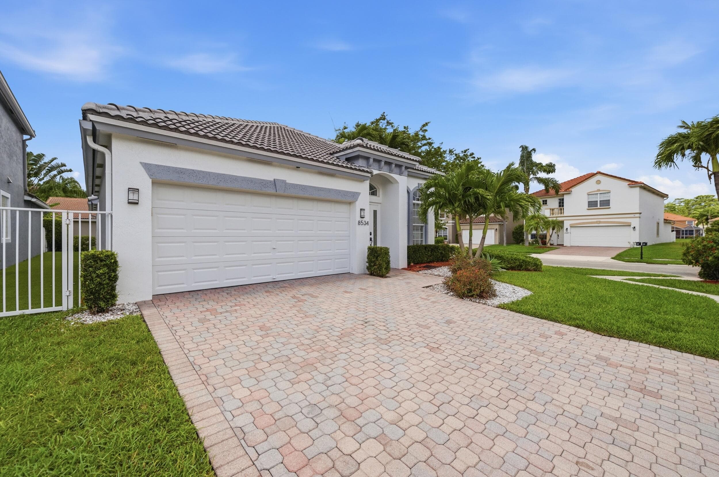 8534 Vía D Oro, Boca Raton, FL 33433 — photo 2 of 34