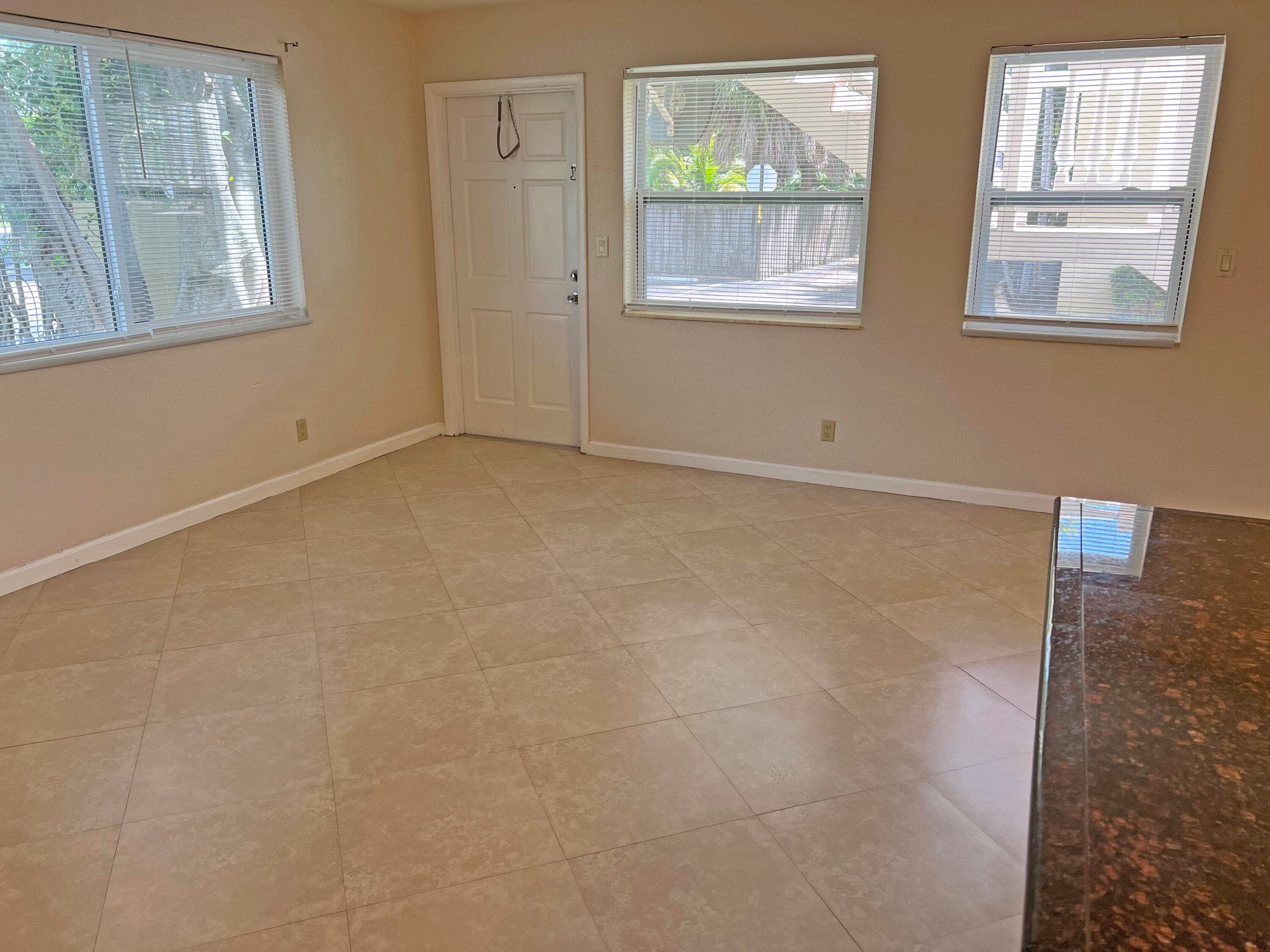 4050 NE 12th Terrace 15-1, Oakland Park, FL 33334 — photo 6 of 16