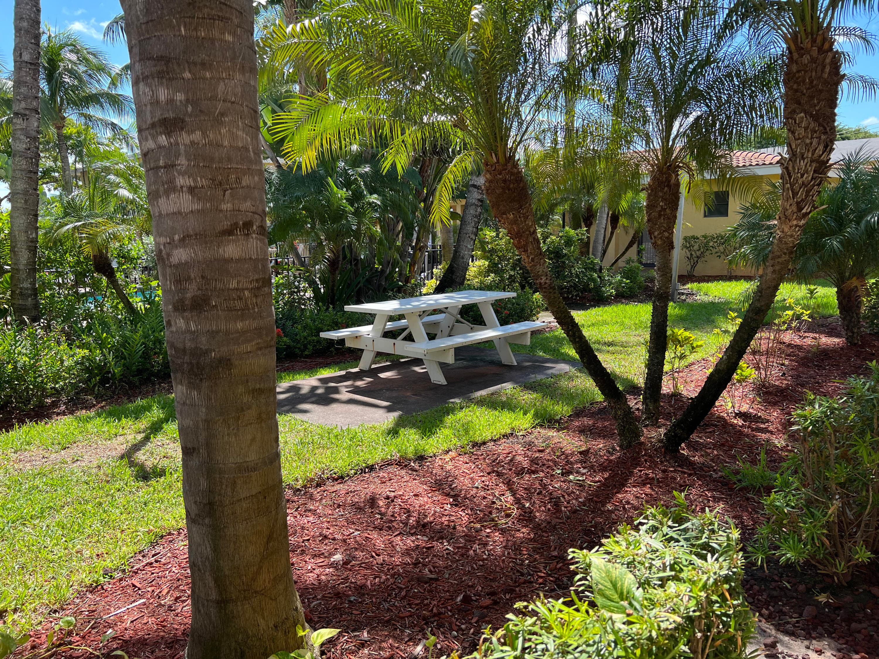 4050 NE 12th Terrace 15-1, Oakland Park, FL 33334 — photo 13 of 16