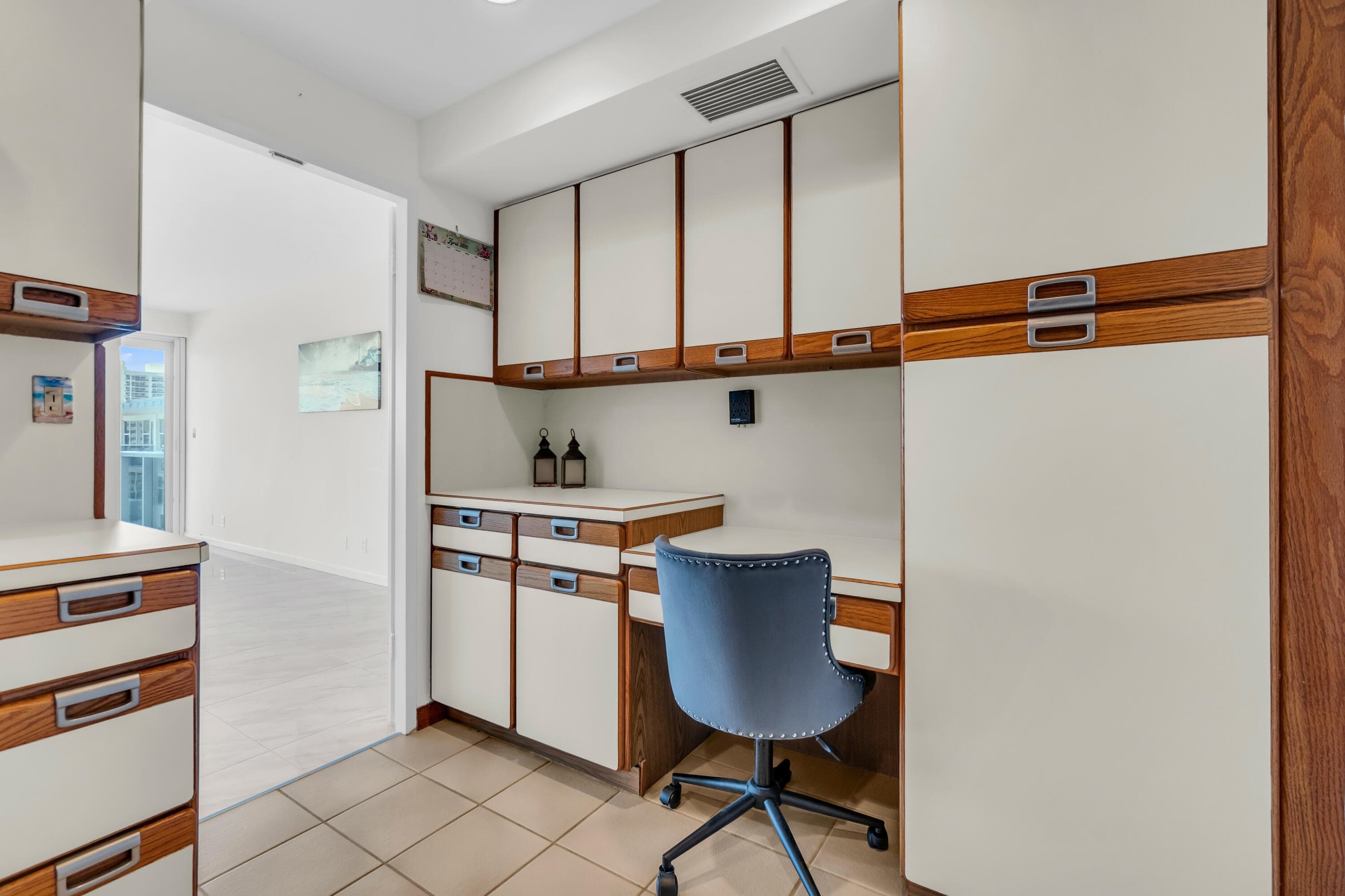 3300 NE 36th Street 1711, Fort Lauderdale, FL 33308 — photo 11 of 48