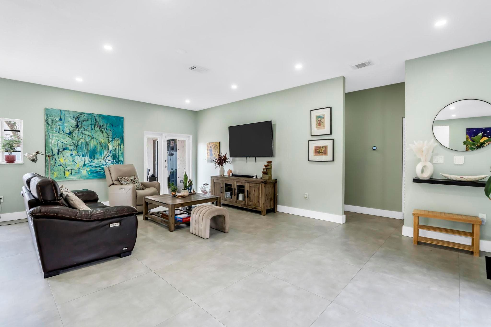 Single Family Residence in Miami — photo 6 of 50
