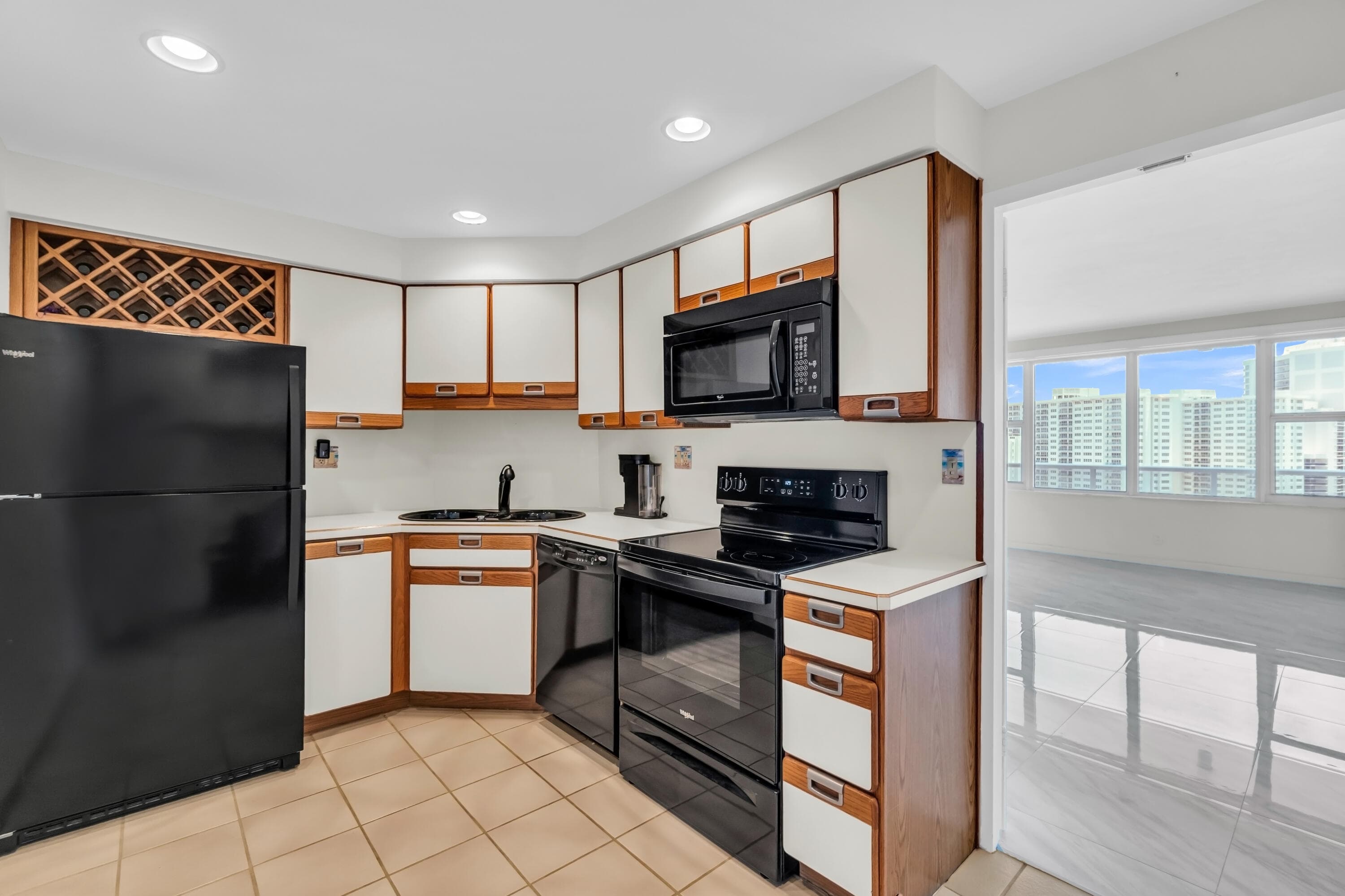 3300 NE 36th Street 1711, Fort Lauderdale, FL 33308 — photo 14 of 48