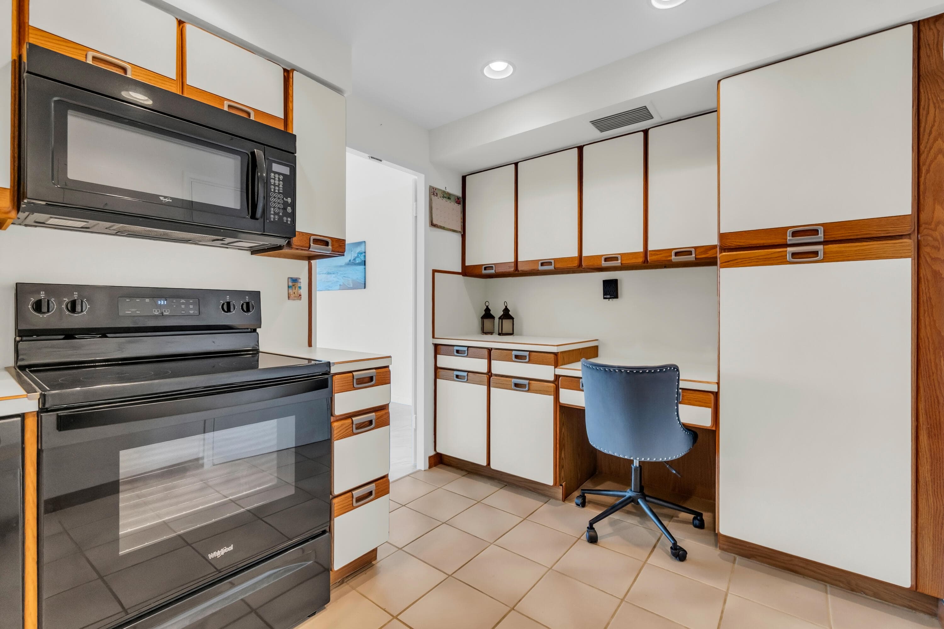 3300 NE 36th Street 1711, Fort Lauderdale, FL 33308 — photo 17 of 48