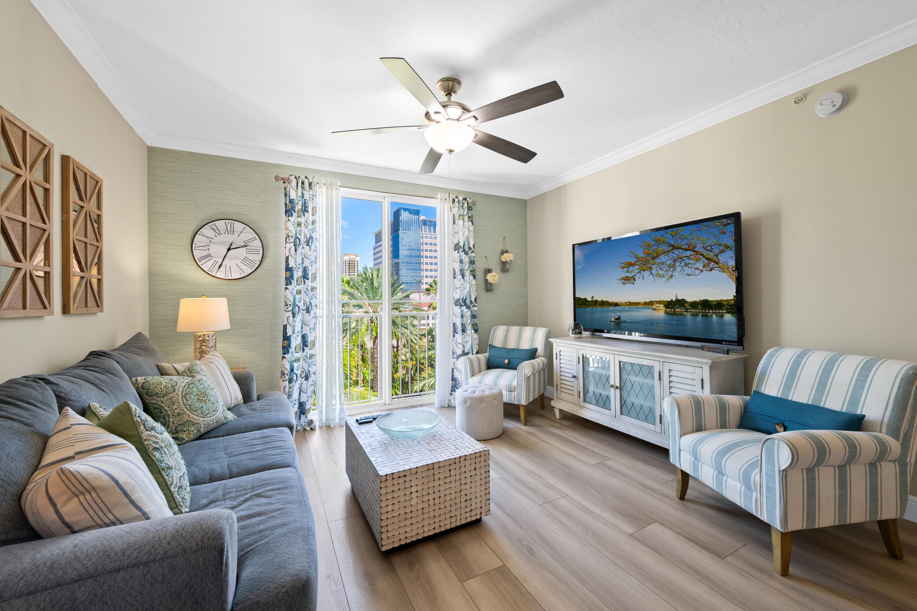720 S Sapodilla Avenue 502, West Palm Beach, FL 33401 — photo 5 of 27
