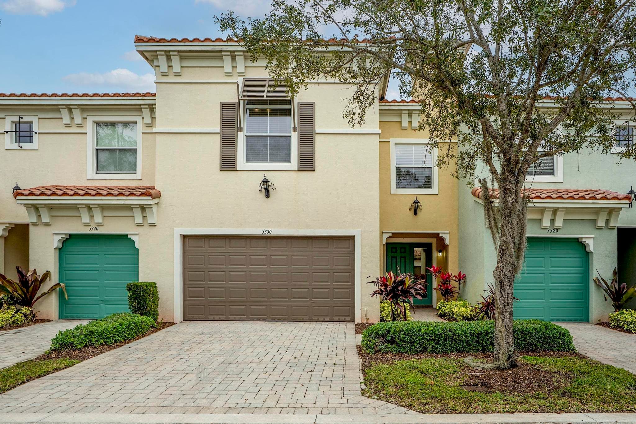 3330 NW 124th Way, Sunrise, FL 33323 — photo 2 of 60
