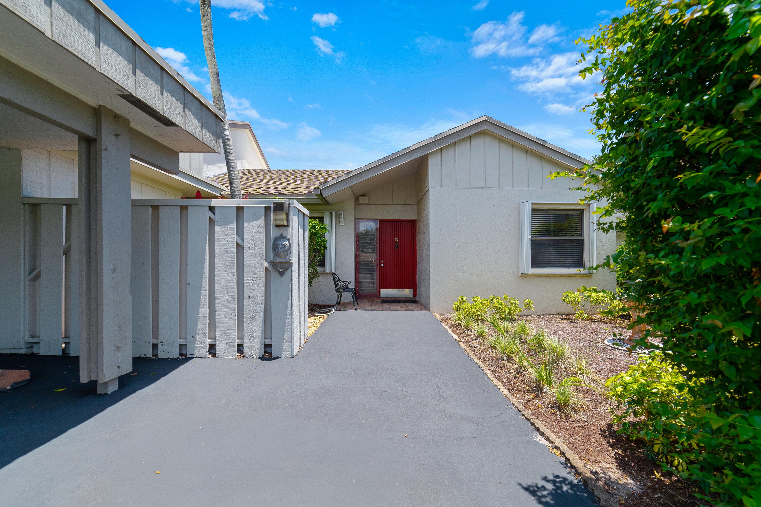 302 Deer Creek Wildwood Lane E, Deerfield Beach, FL 33442 — photo 1 of 31