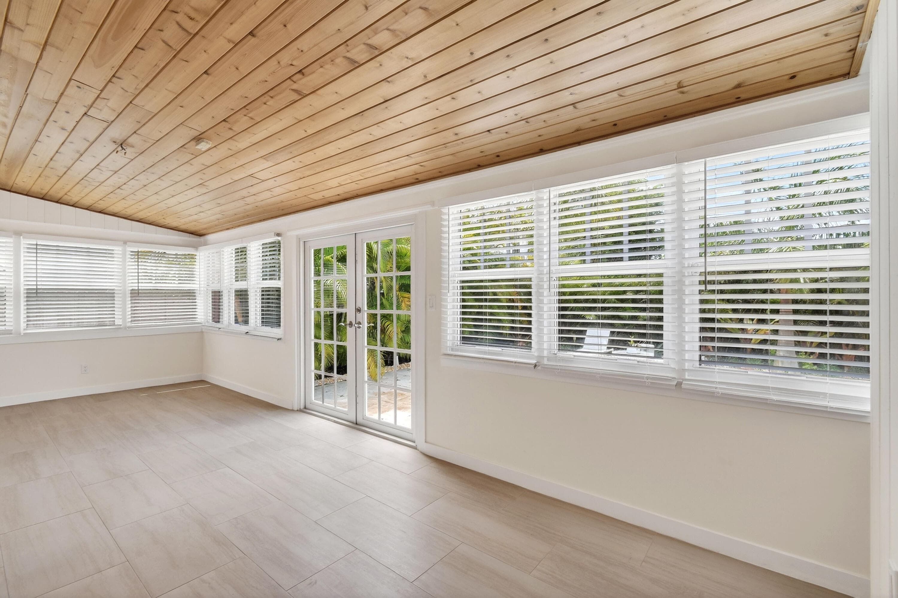 236 Greymon Drive, West Palm Beach, FL 33405 — photo 16 of 51