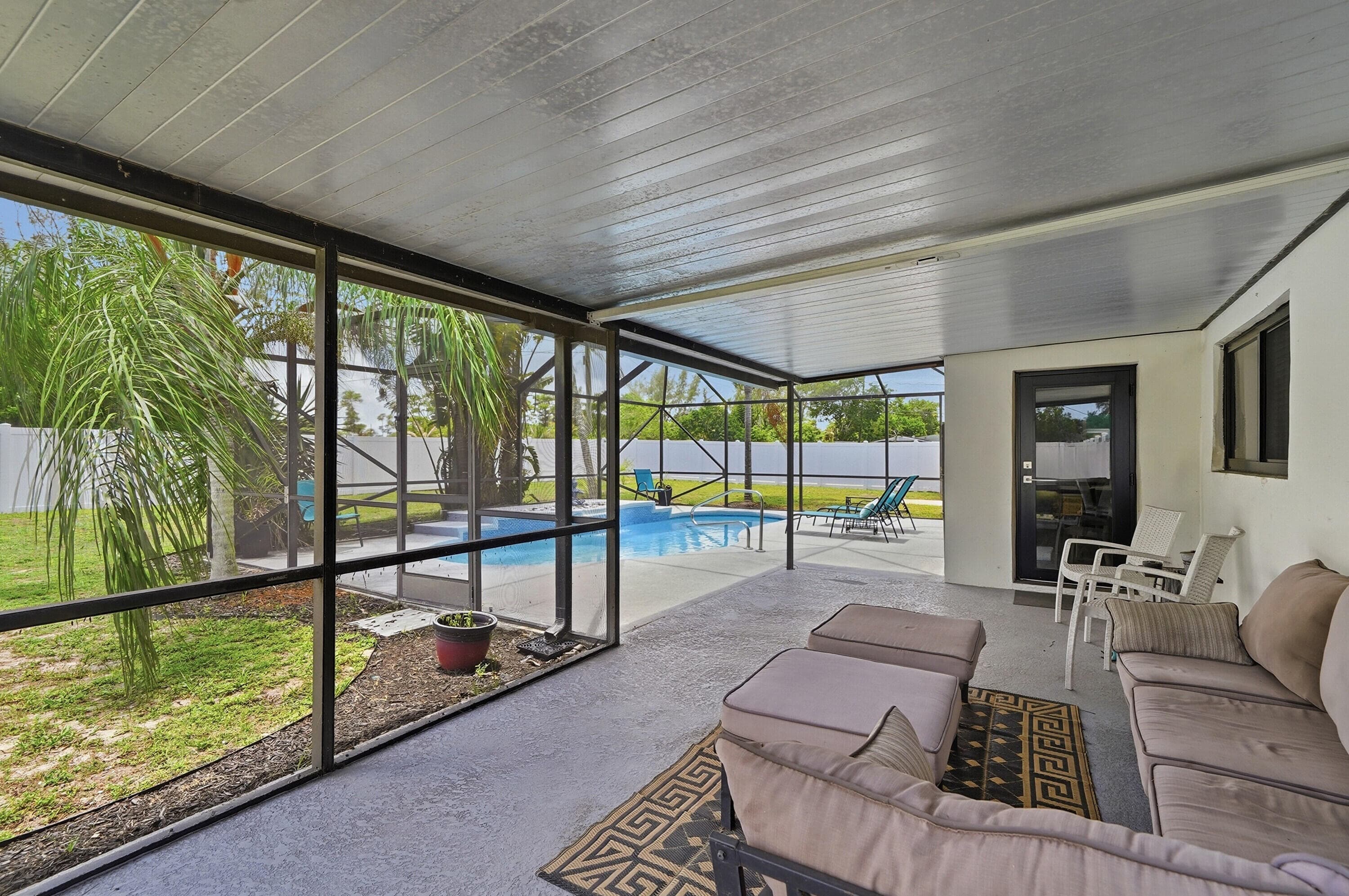 5470 Toronto Road, Haverhill, FL 33415 — photo 3 of 38