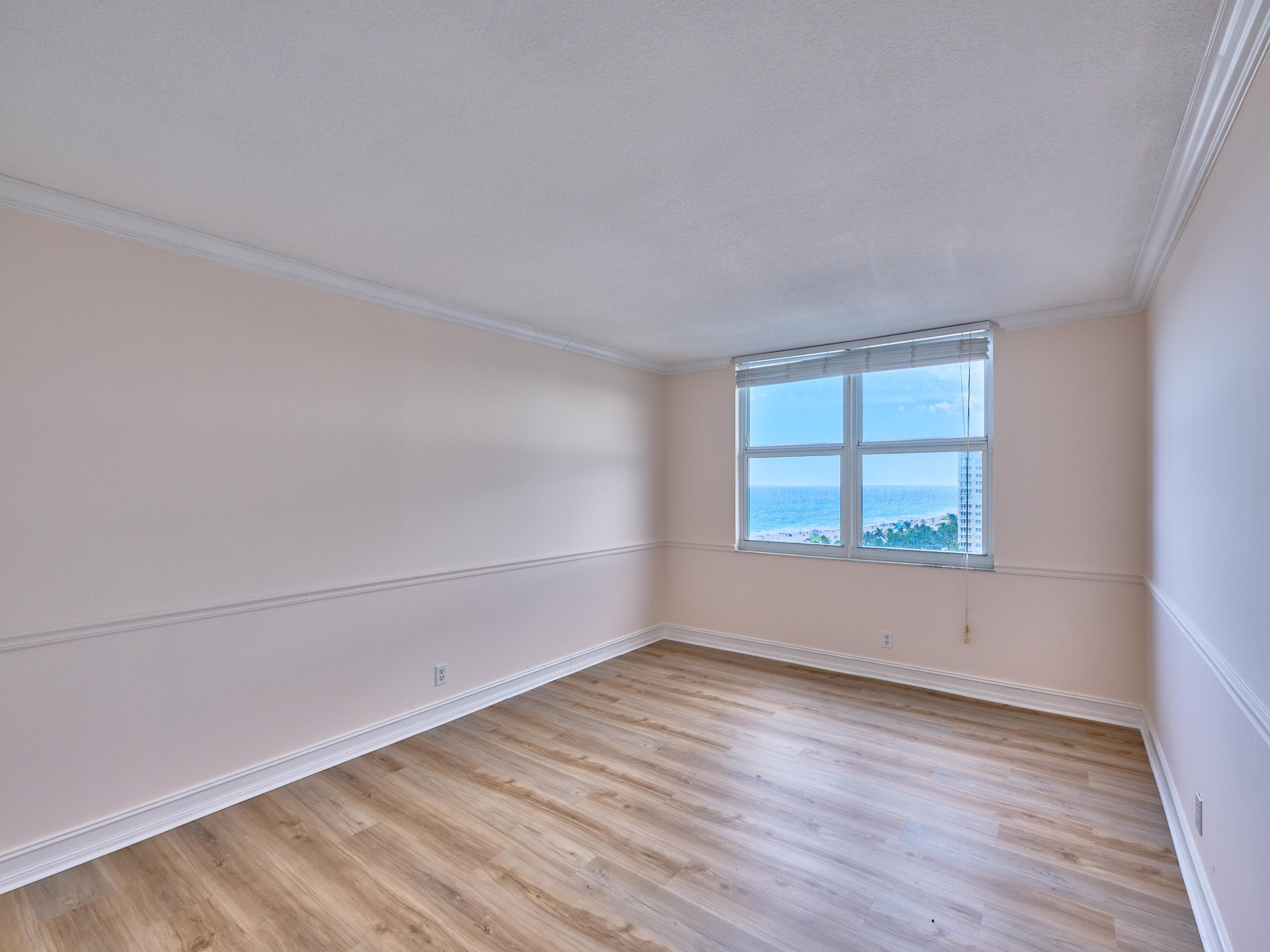 305 N Pompano Beach Boulevard 1204, Pompano Beach, FL 33062 — photo 20 of 44