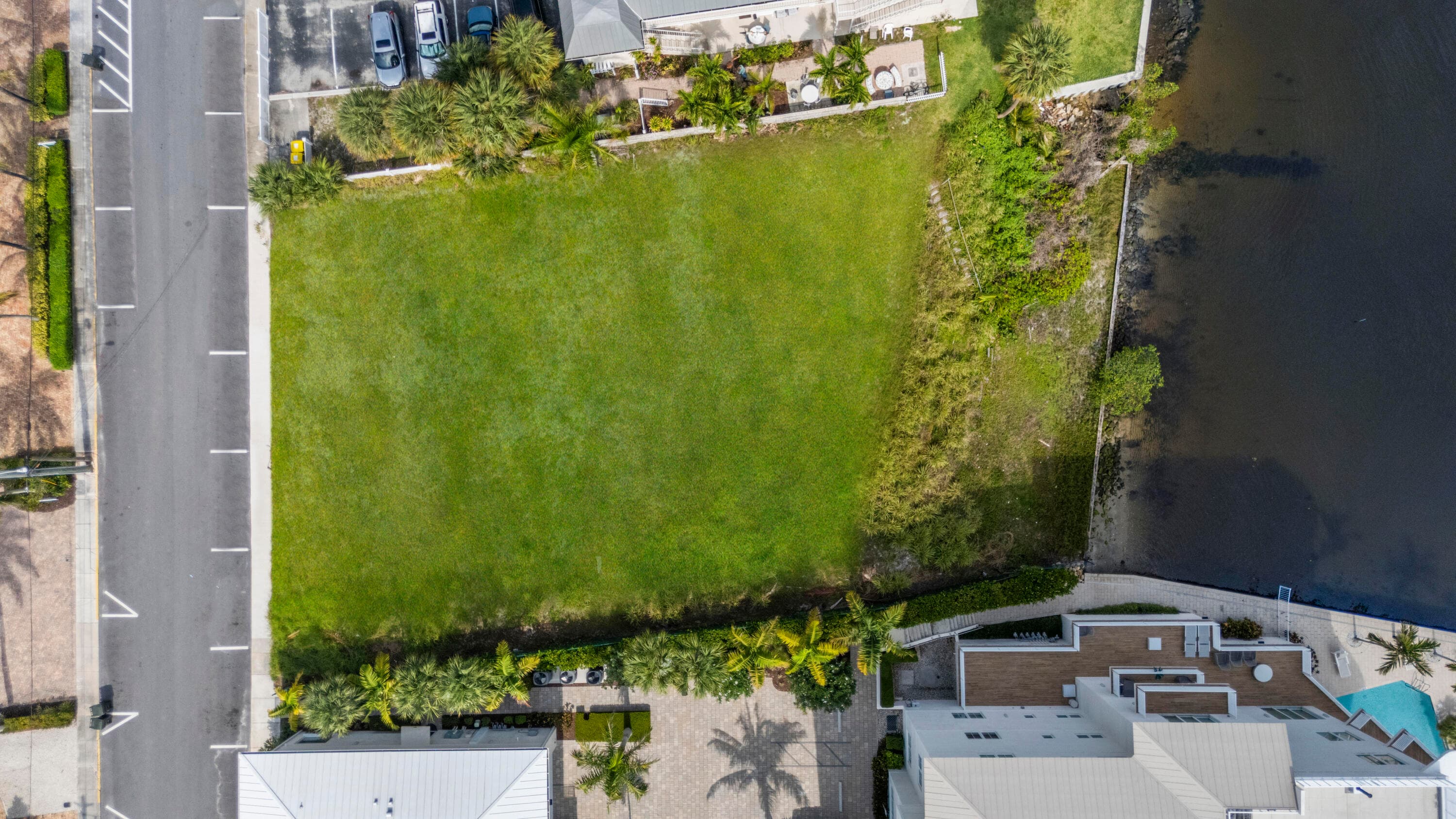 39 SE Seminole Street, Stuart, FL 34994 — photo 7 of 9