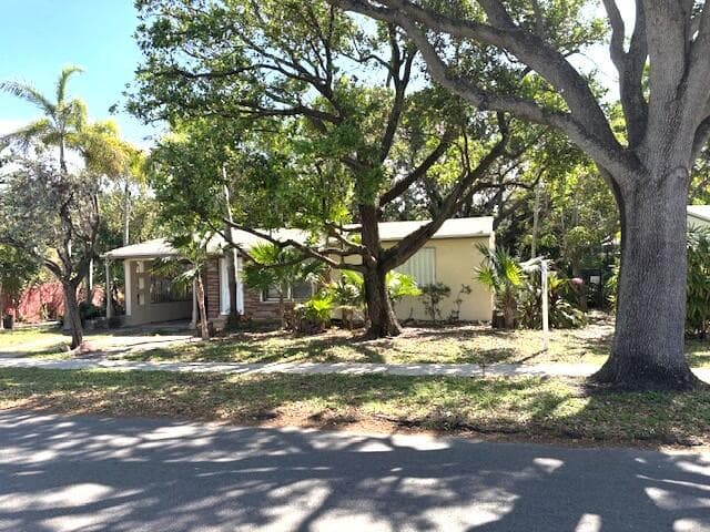 507 SW 2nd Avenue, Dania Beach, FL 33004 — photo 2 of 25