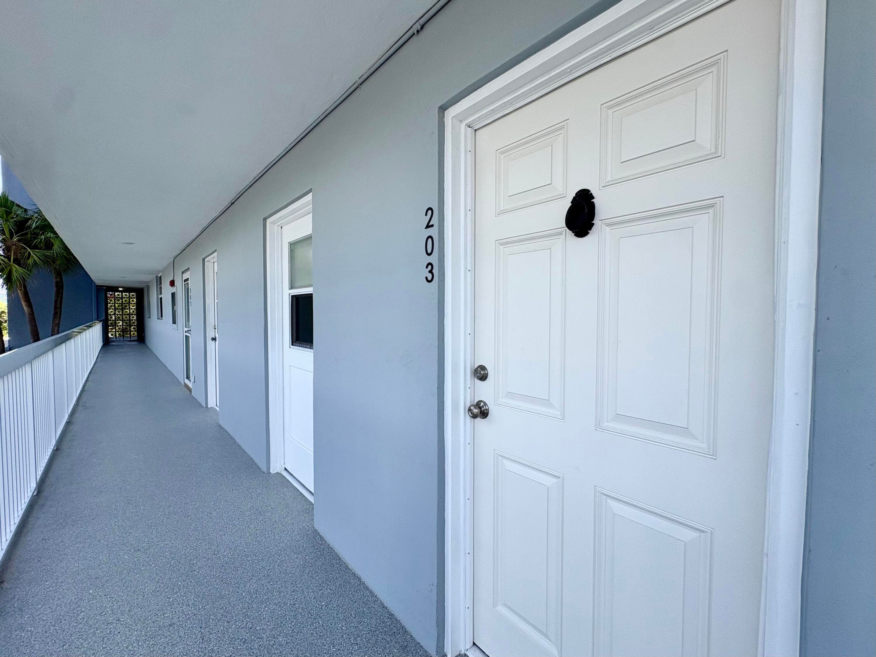 5700 NW 2nd Avenue 203, Boca Raton, FL 33487 — photo 4 of 30