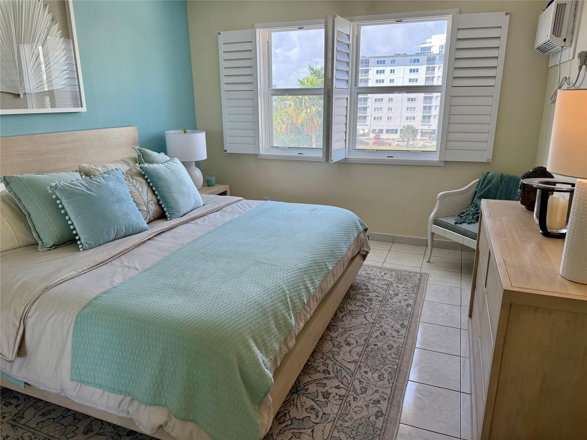 720 Orton Avenue 404, Fort Lauderdale, FL 33304 — photo 7 of 47