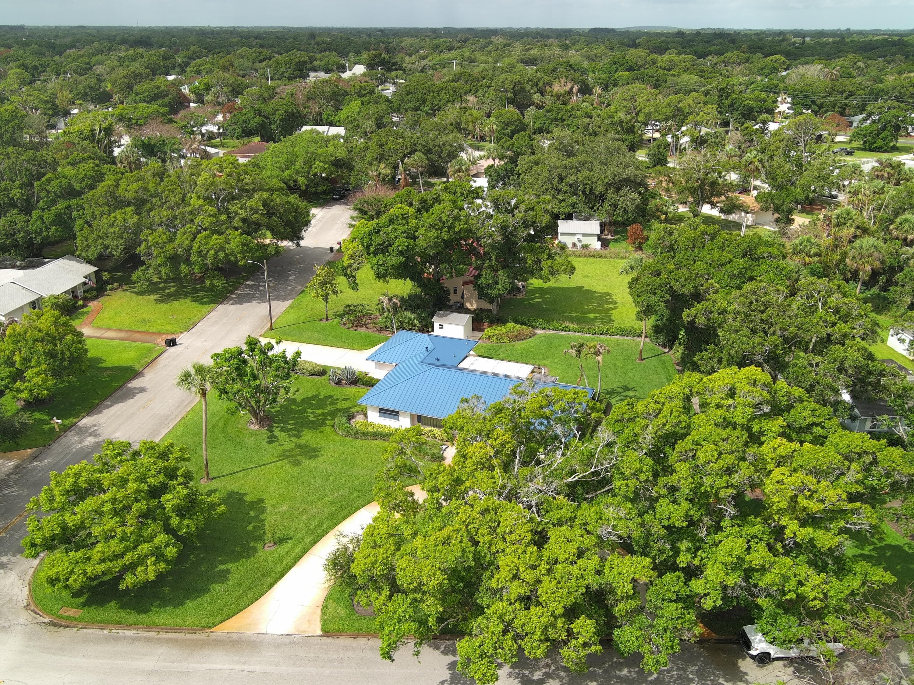 2301 Avalon Avenue, Vero Beach, FL 32960 — photo 38 of 54