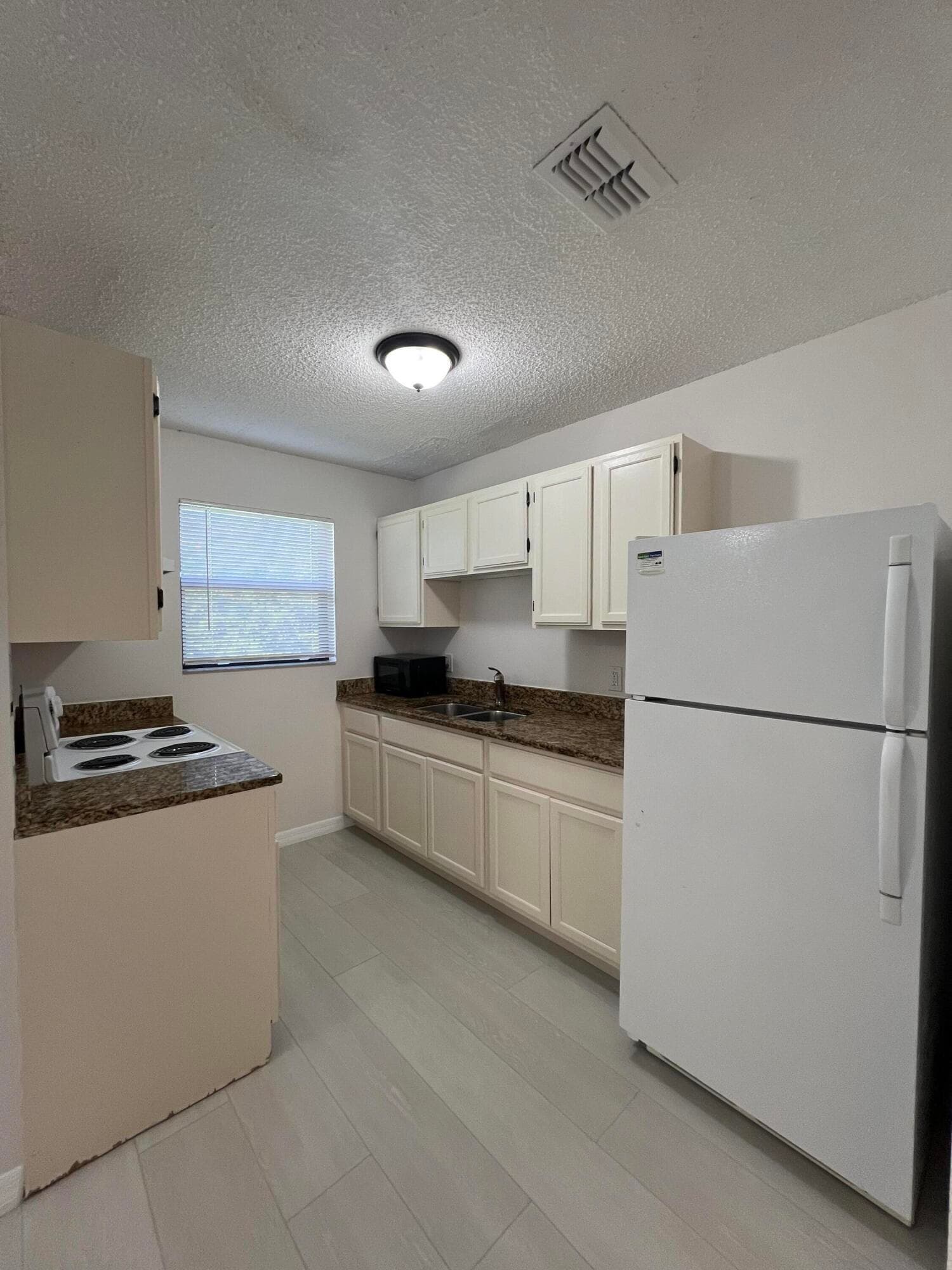 950 Louisiana Avenue, Sebastian, FL 32958 — photo 3 of 18