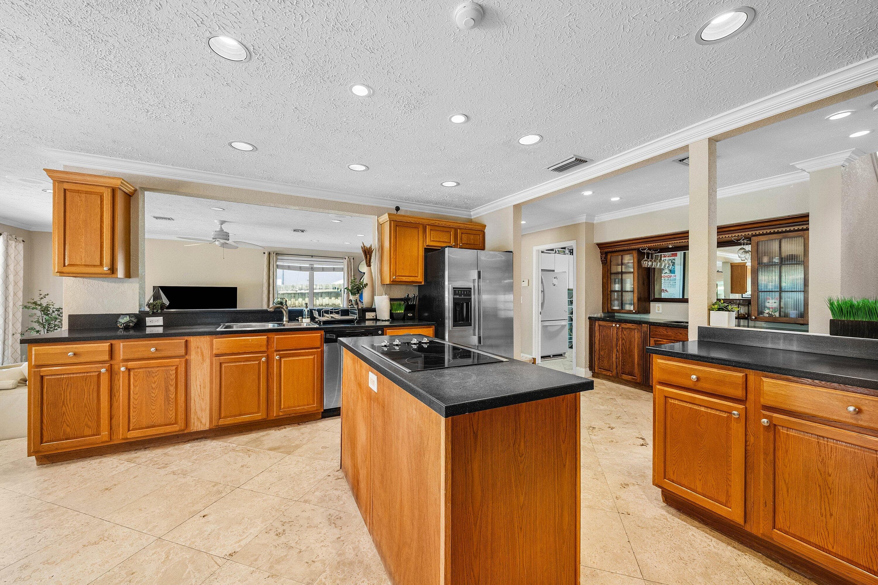 1560 SW 17th Street, Boca Raton, FL 33486 — photo 9 of 59
