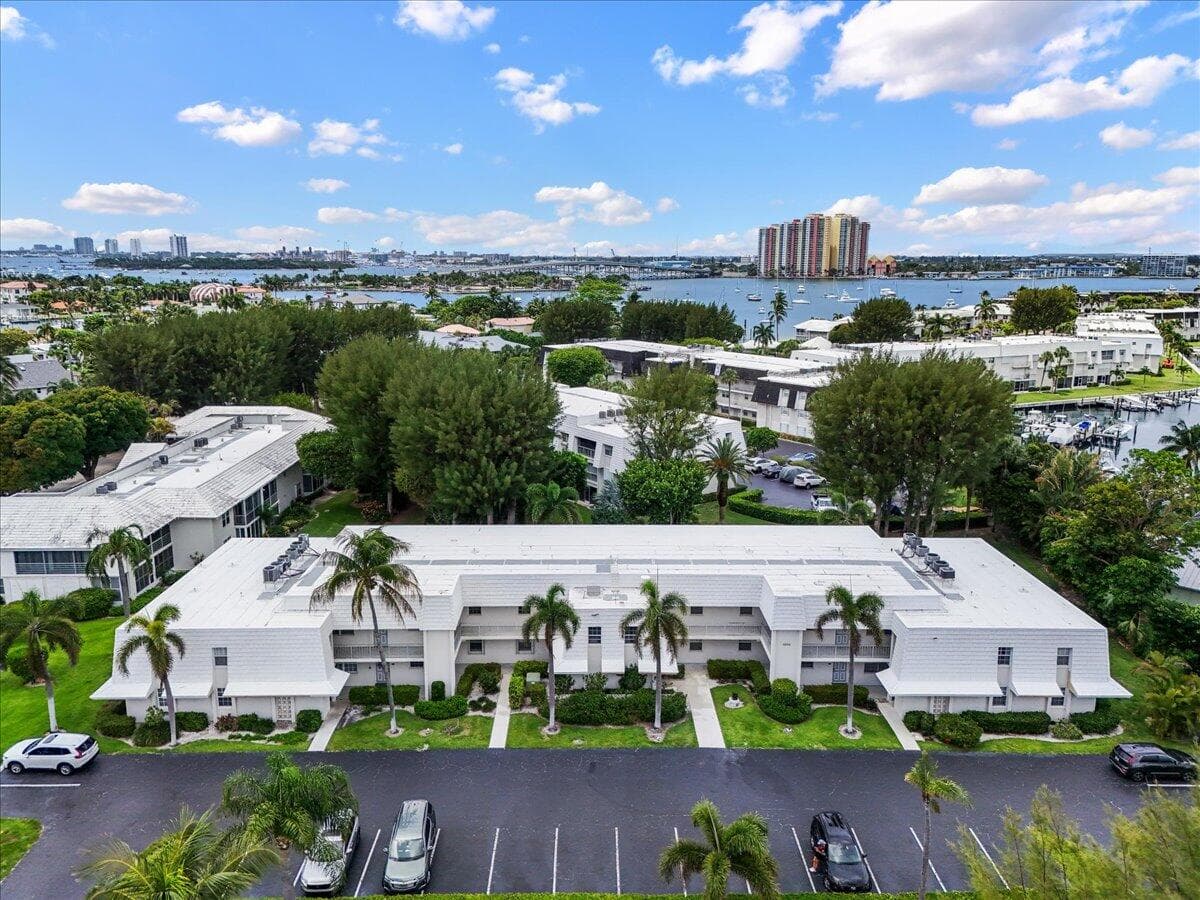 1205 Sandy Lane 145, Singer Island, FL 33404 — photo 20 of 30