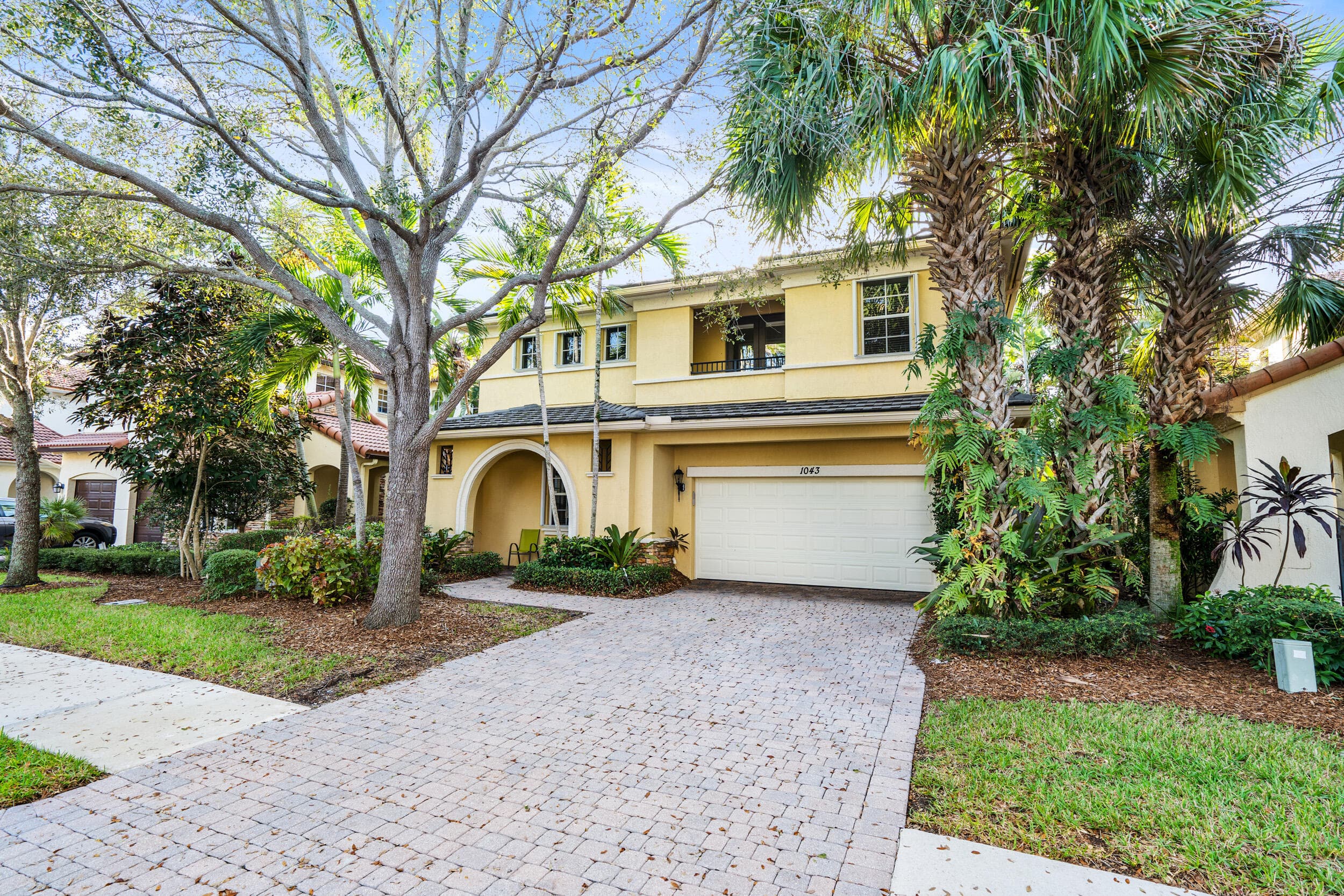 1043 Vintner Boulevard, Palm Beach Gardens, FL 33410 — photo 2 of 65