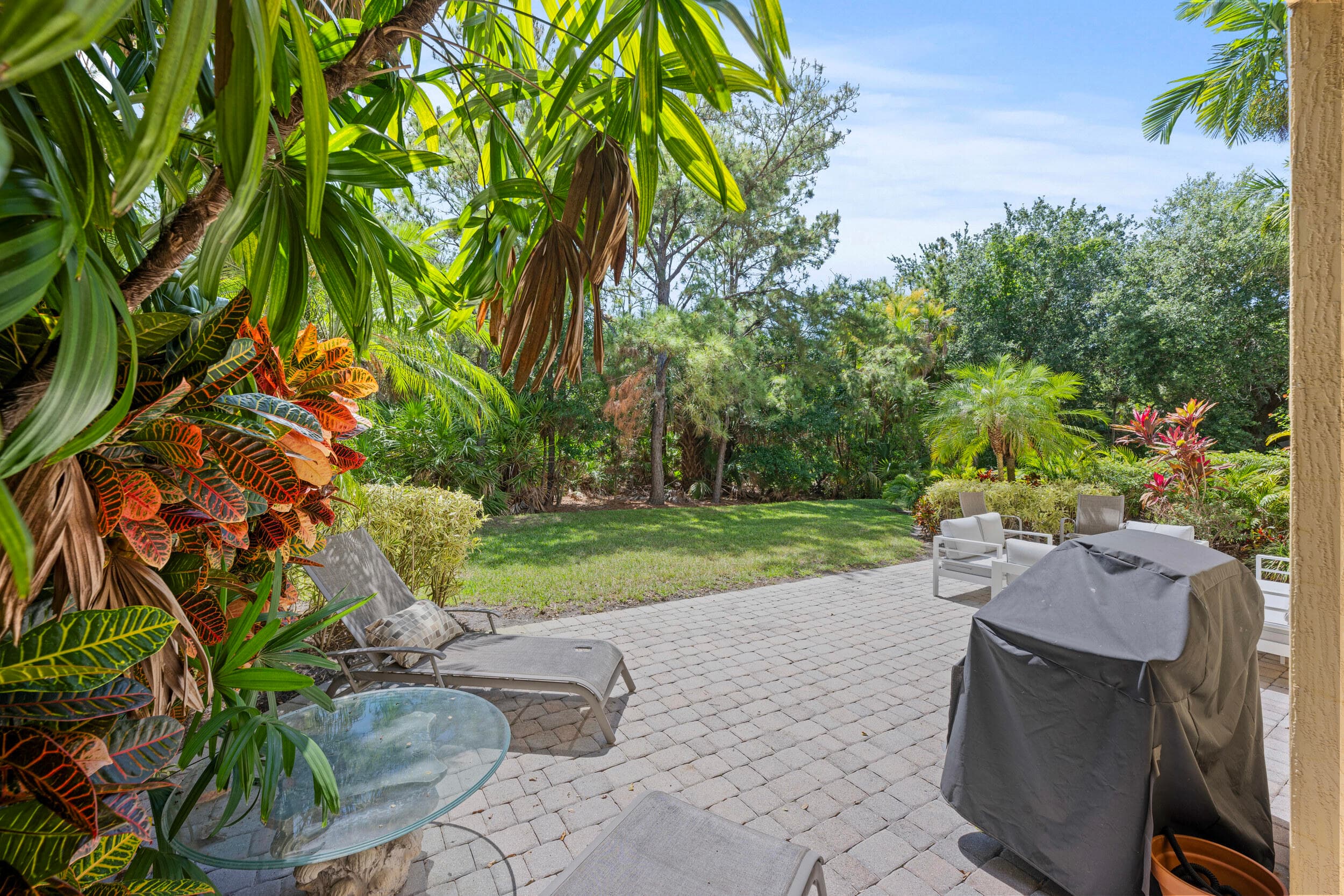 1043 Vintner Boulevard, Palm Beach Gardens, FL 33410 — photo 9 of 65