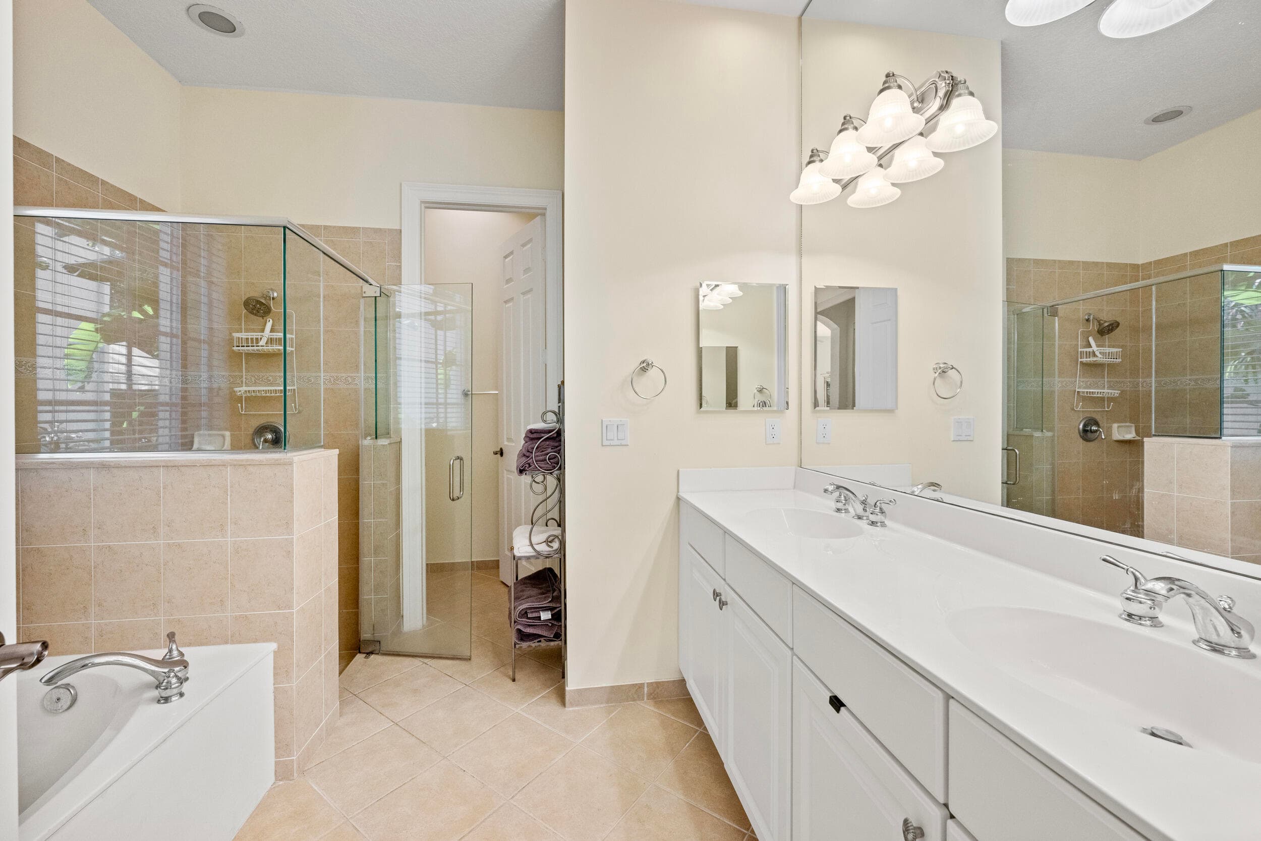 1043 Vintner Boulevard, Palm Beach Gardens, FL 33410 — photo 37 of 65
