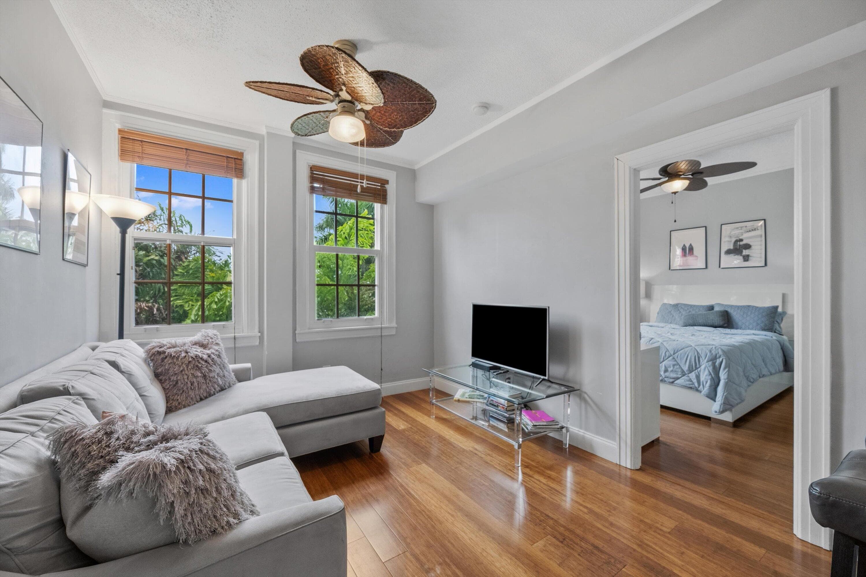 235 Sunrise Avenue 3232, Palm Beach, FL 33480 — photo