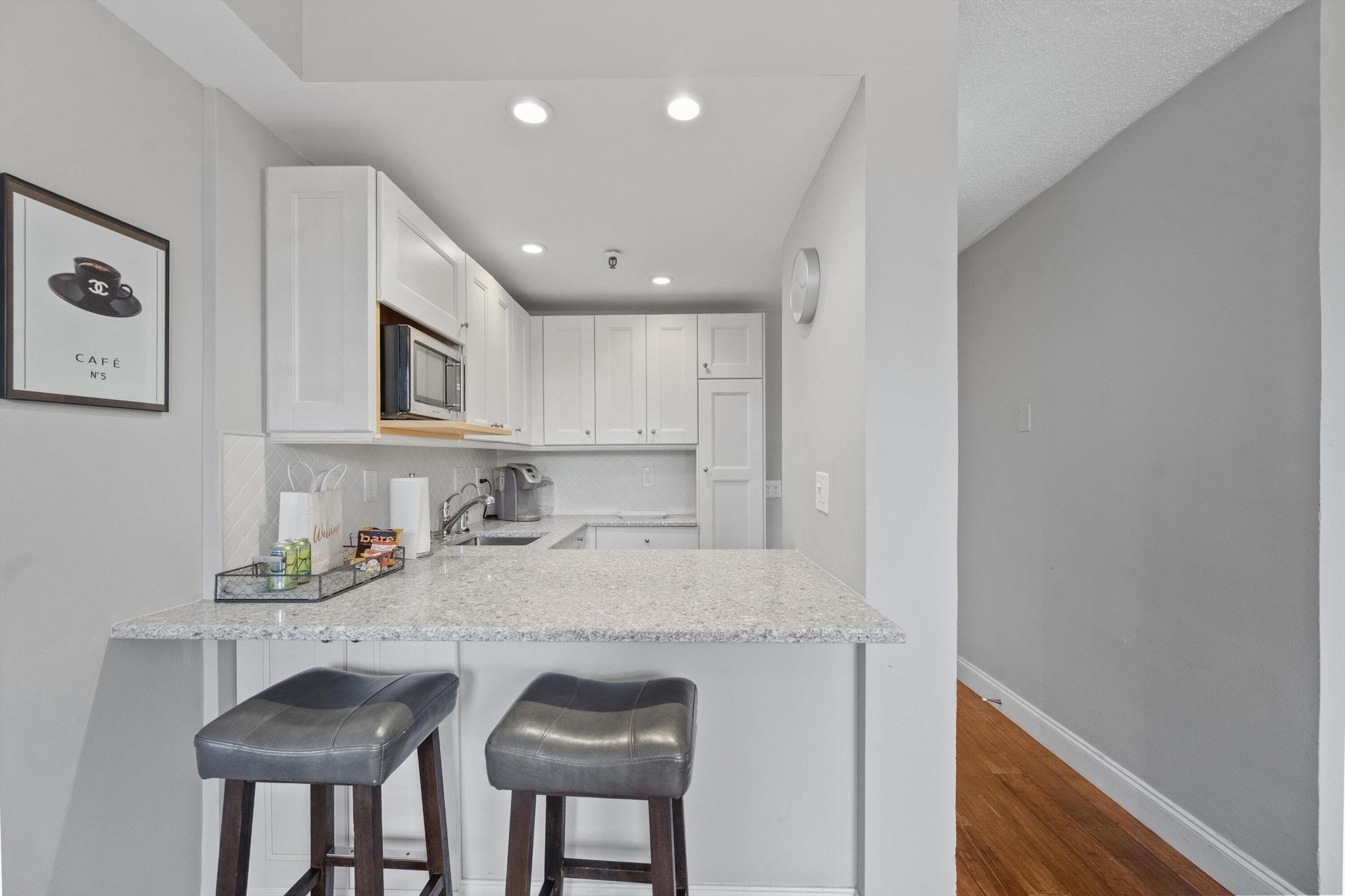 235 Sunrise Avenue 3232, Palm Beach, FL 33480 — photo 8 of 23