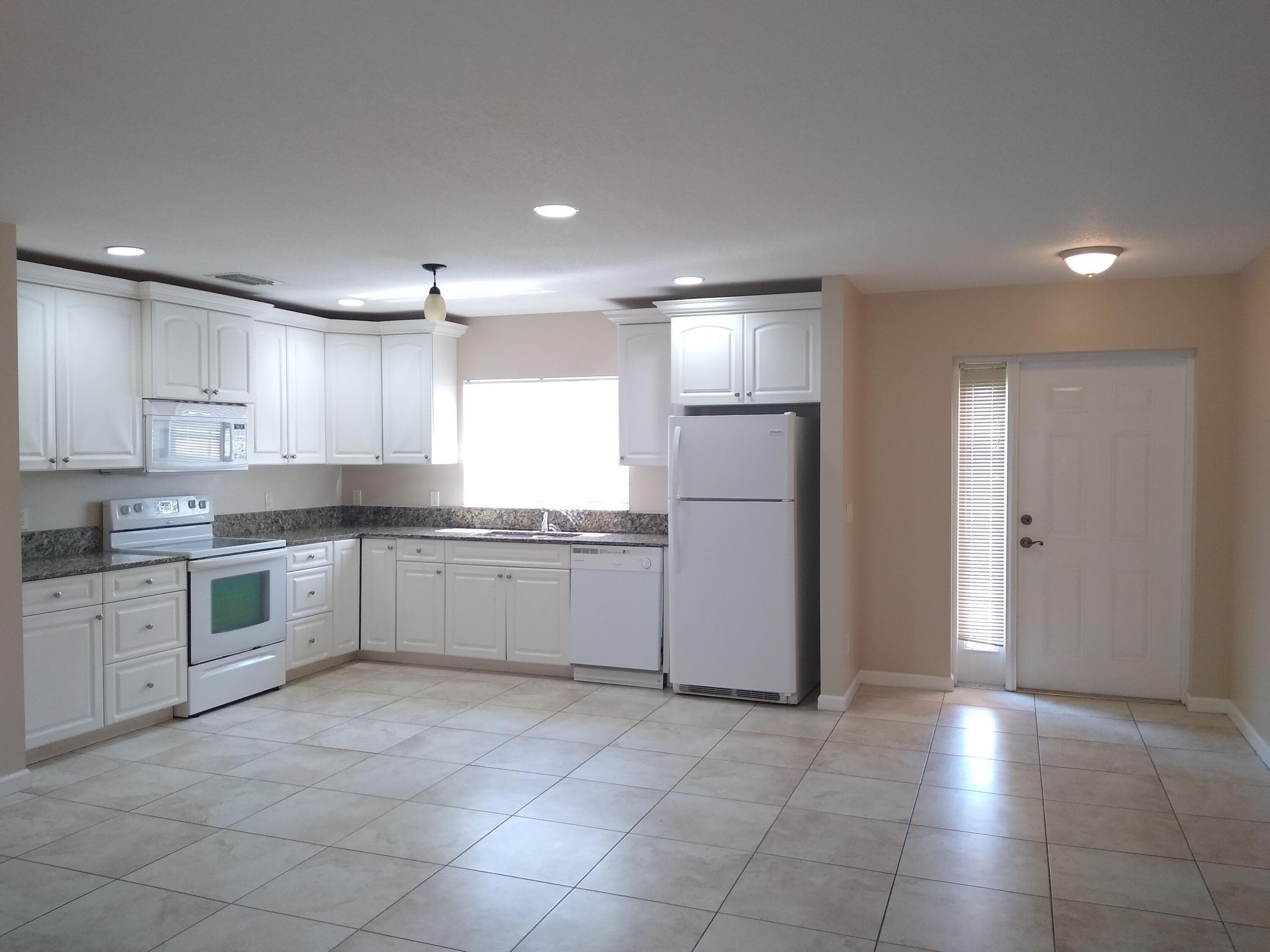 2082 SE Wild Meadow Circle, Port St. Lucie, FL 34952 — photo 5 of 24
