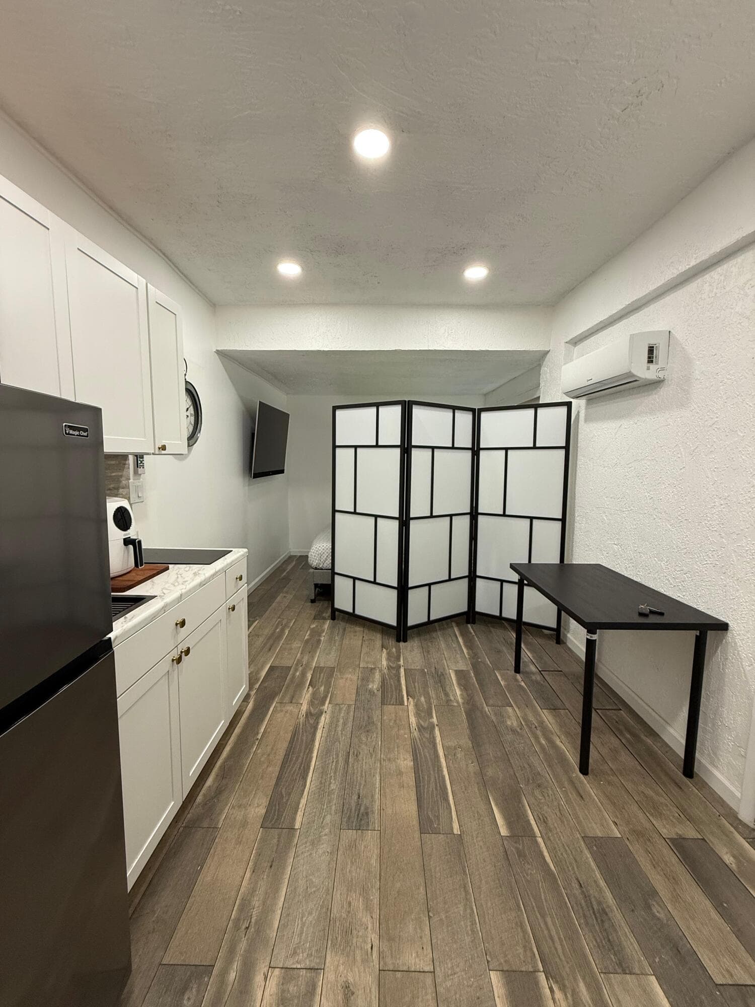 3111 N 66th Avenue Efficiency /side Door, Hollywood, FL 33024 — photo 1 of 9