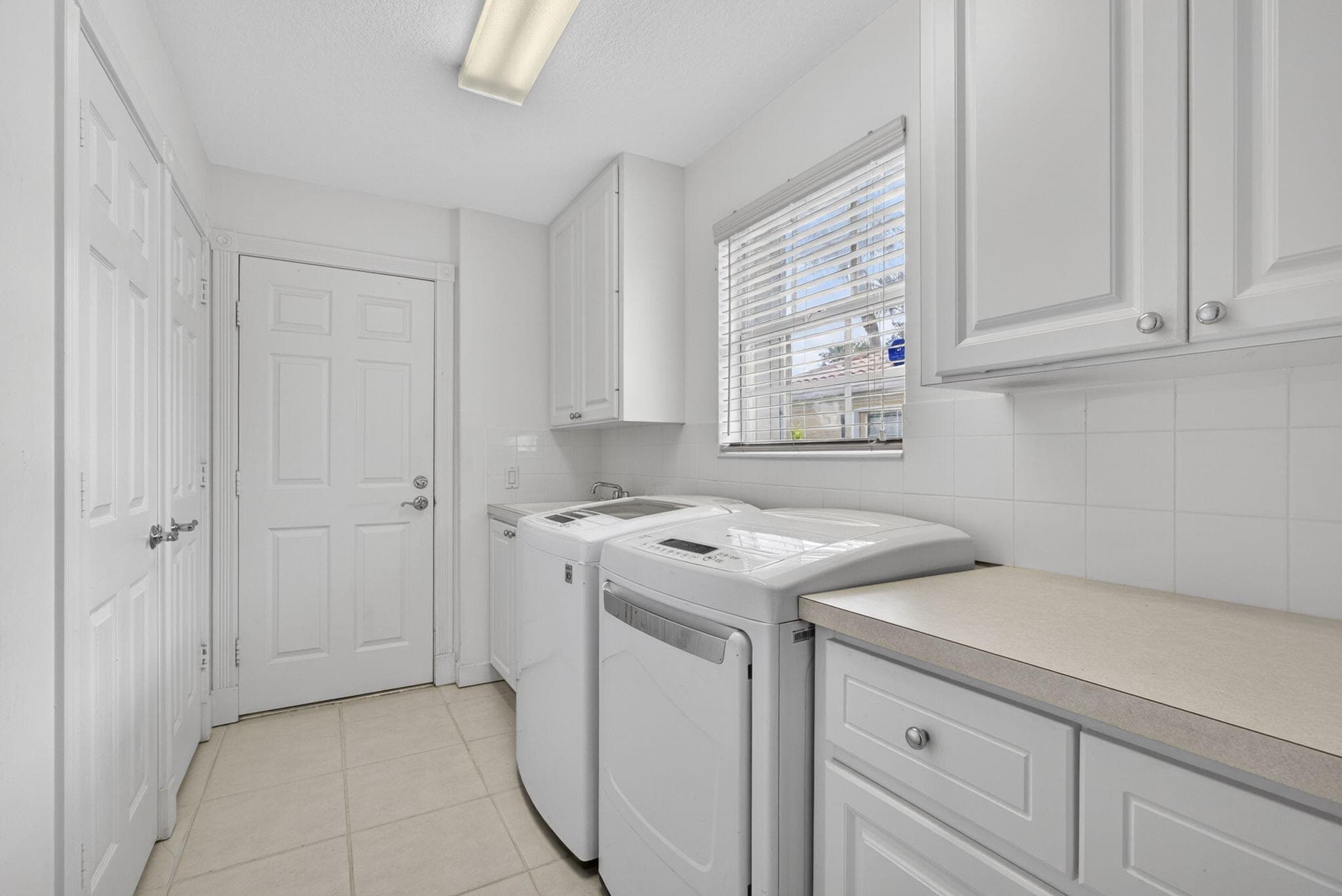 8093 Montserrat Place, Wellington, FL 33414 — photo 9 of 39