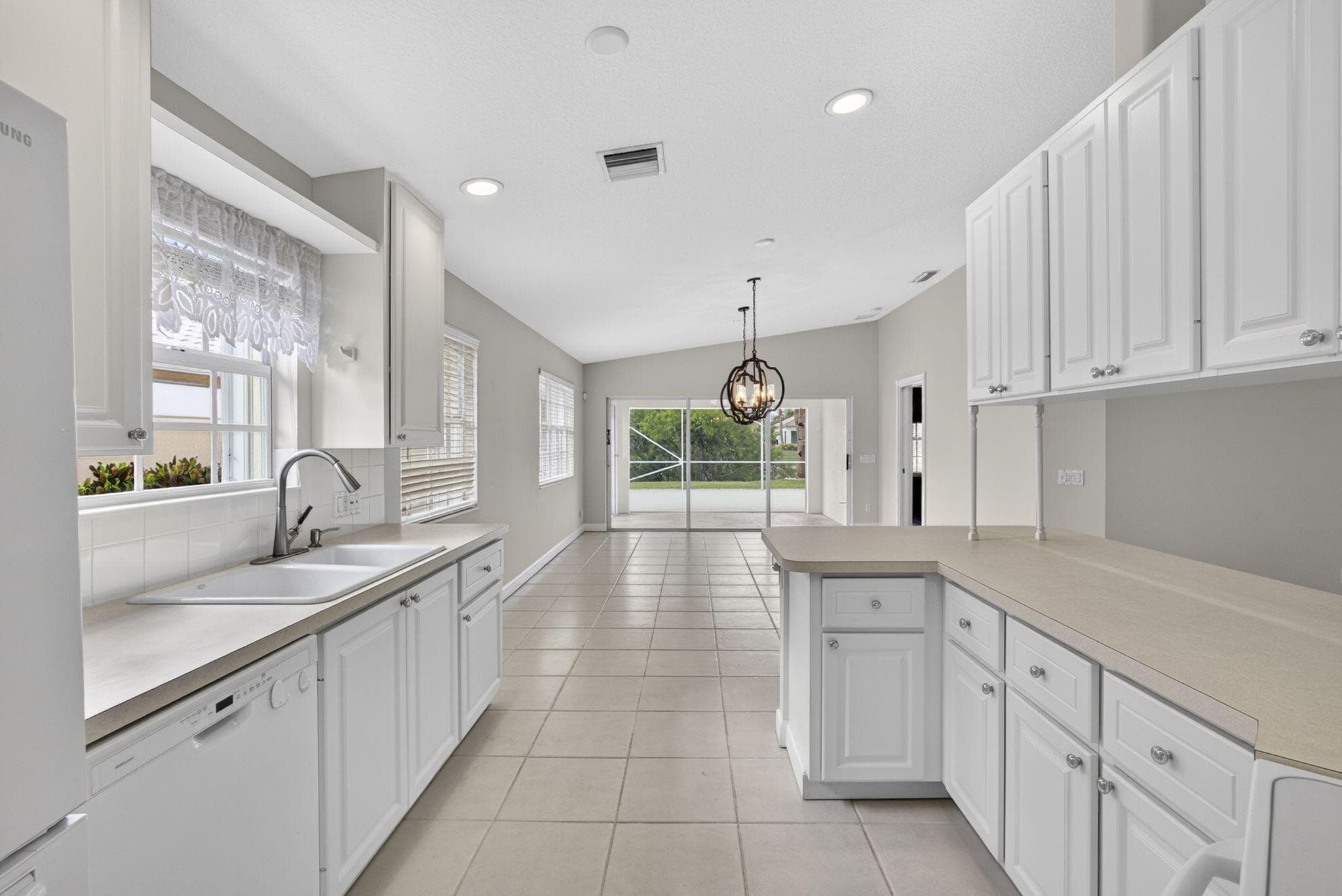 8093 Montserrat Place, Wellington, FL 33414 — photo 12 of 39