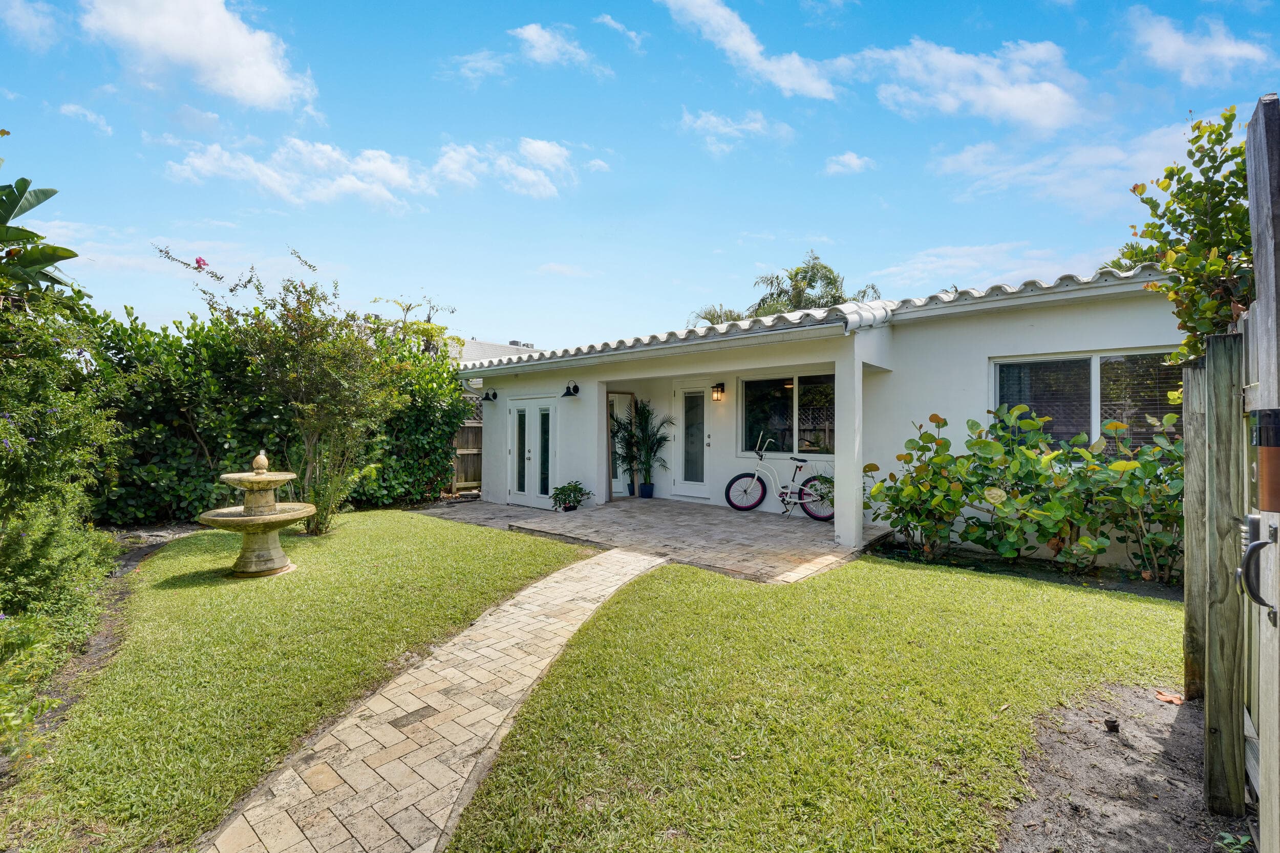 1236 NE 13th Avenue, Fort Lauderdale, FL 33304 — photo 17 of 41