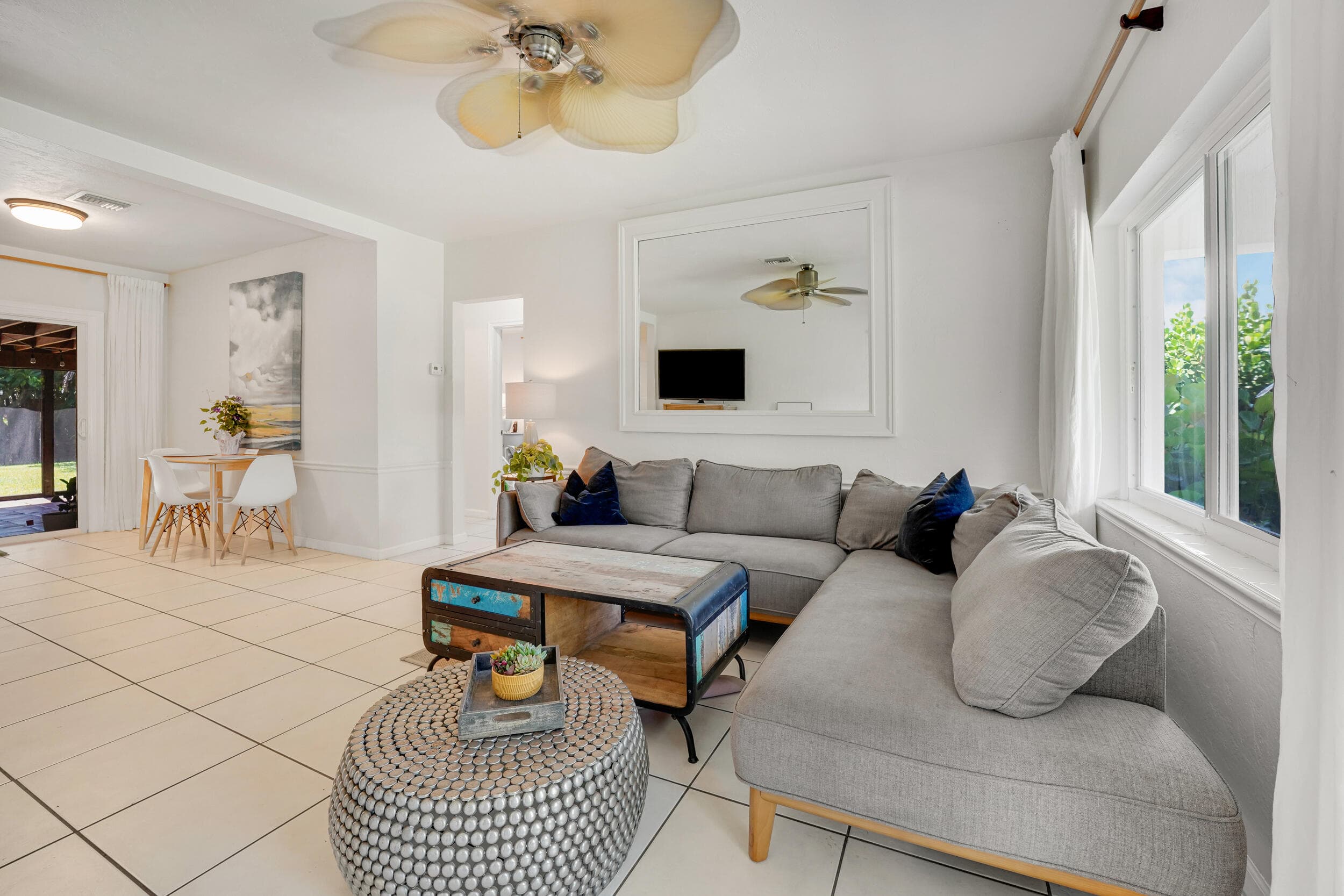 1236 NE 13th Avenue, Fort Lauderdale, FL 33304 — photo 8 of 41
