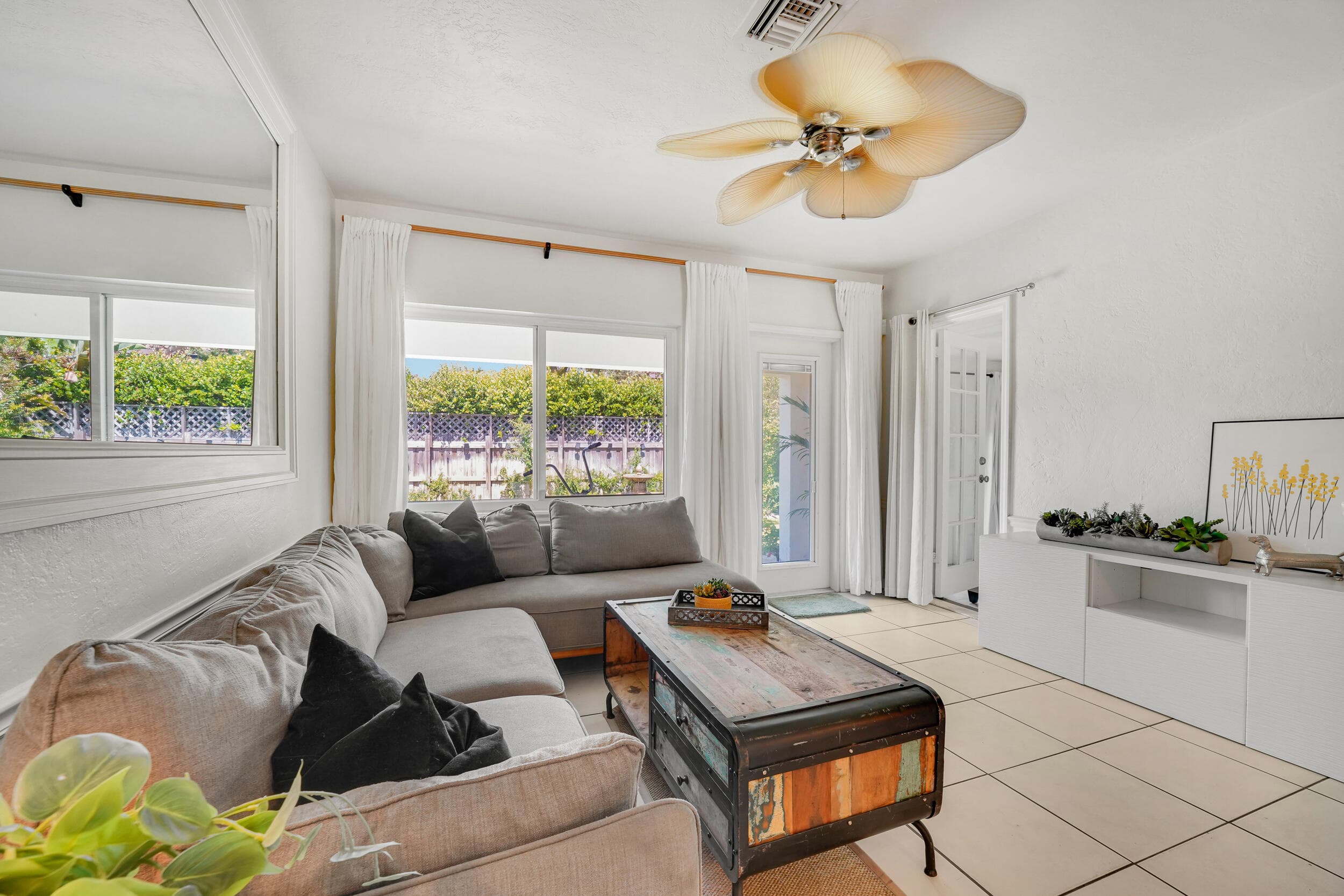 1236 NE 13th Avenue, Fort Lauderdale, FL 33304 — photo 22 of 41