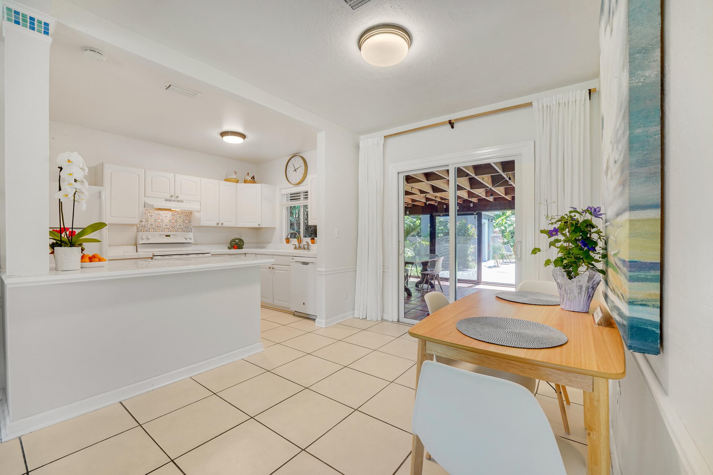 1236 NE 13th Avenue, Fort Lauderdale, FL 33304 — photo 12 of 41